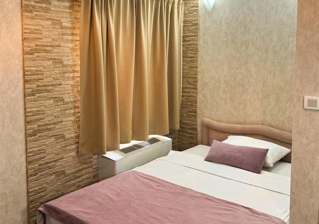 Bedroom, Bed in Villa Edelweiss