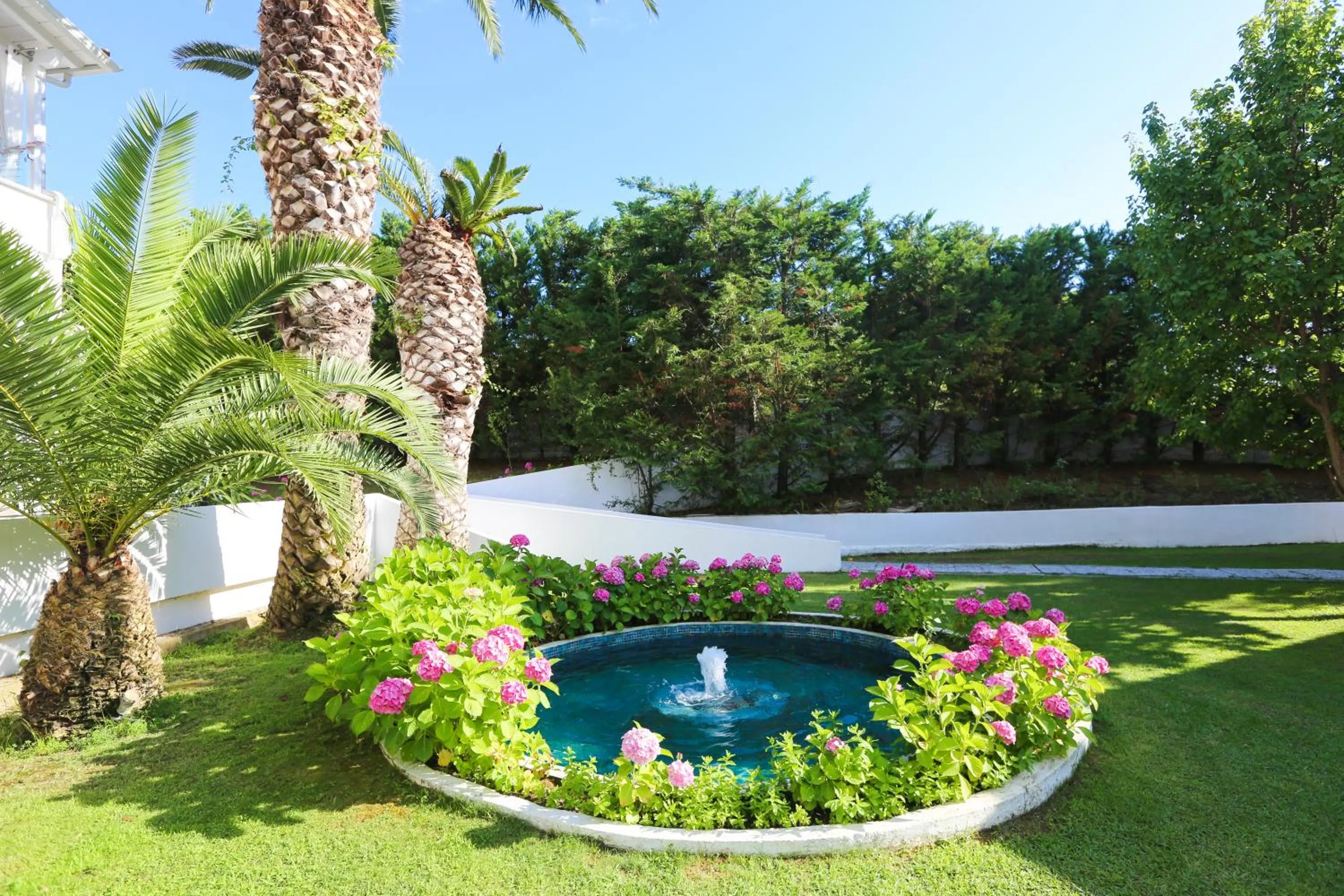 Garden in Mandraki Village Boutique Hotel