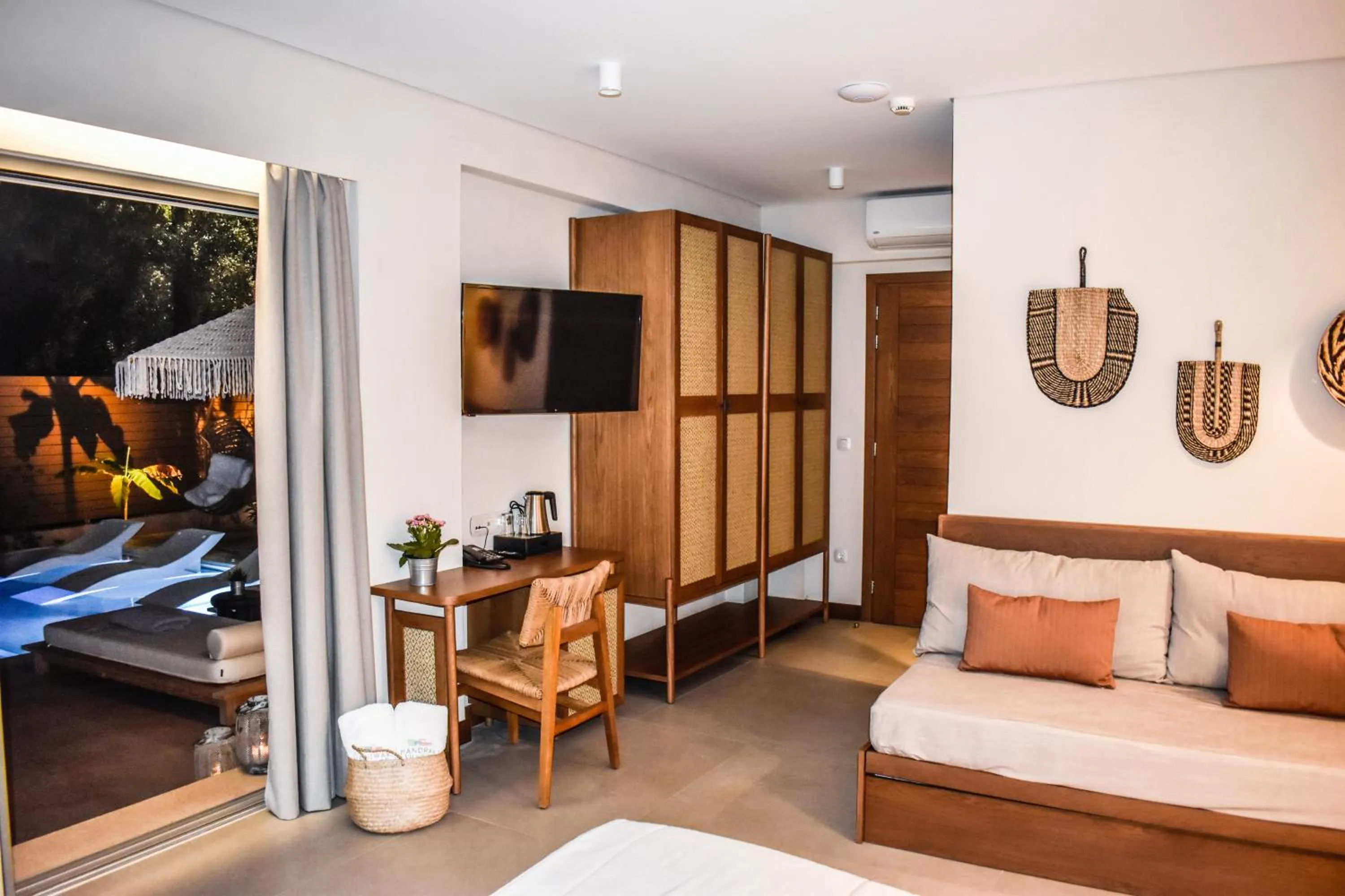 Bedroom, Bed in Mandraki Village Boutique Hotel