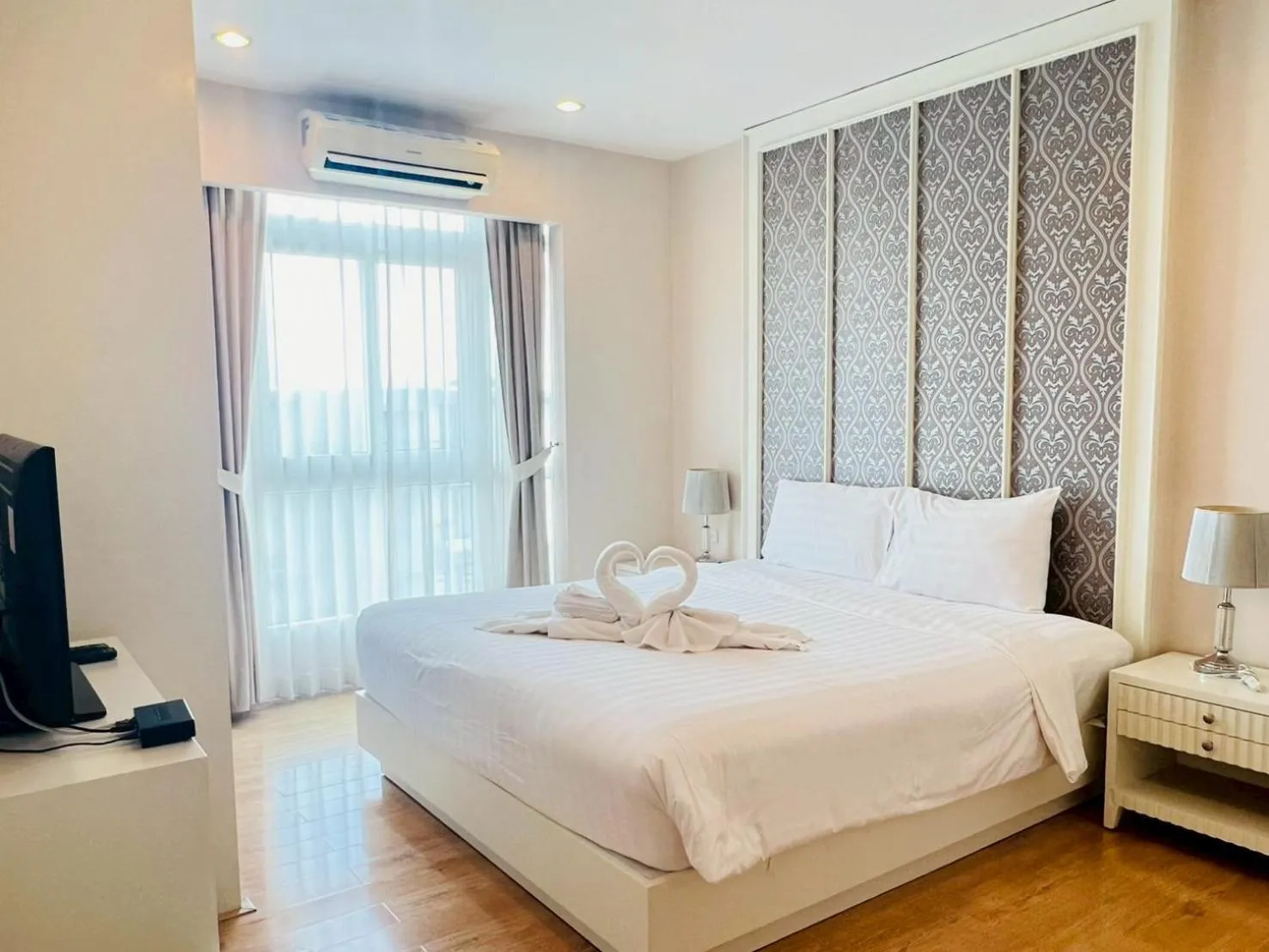 Bedroom, Bed in Harmony Resort Hotel