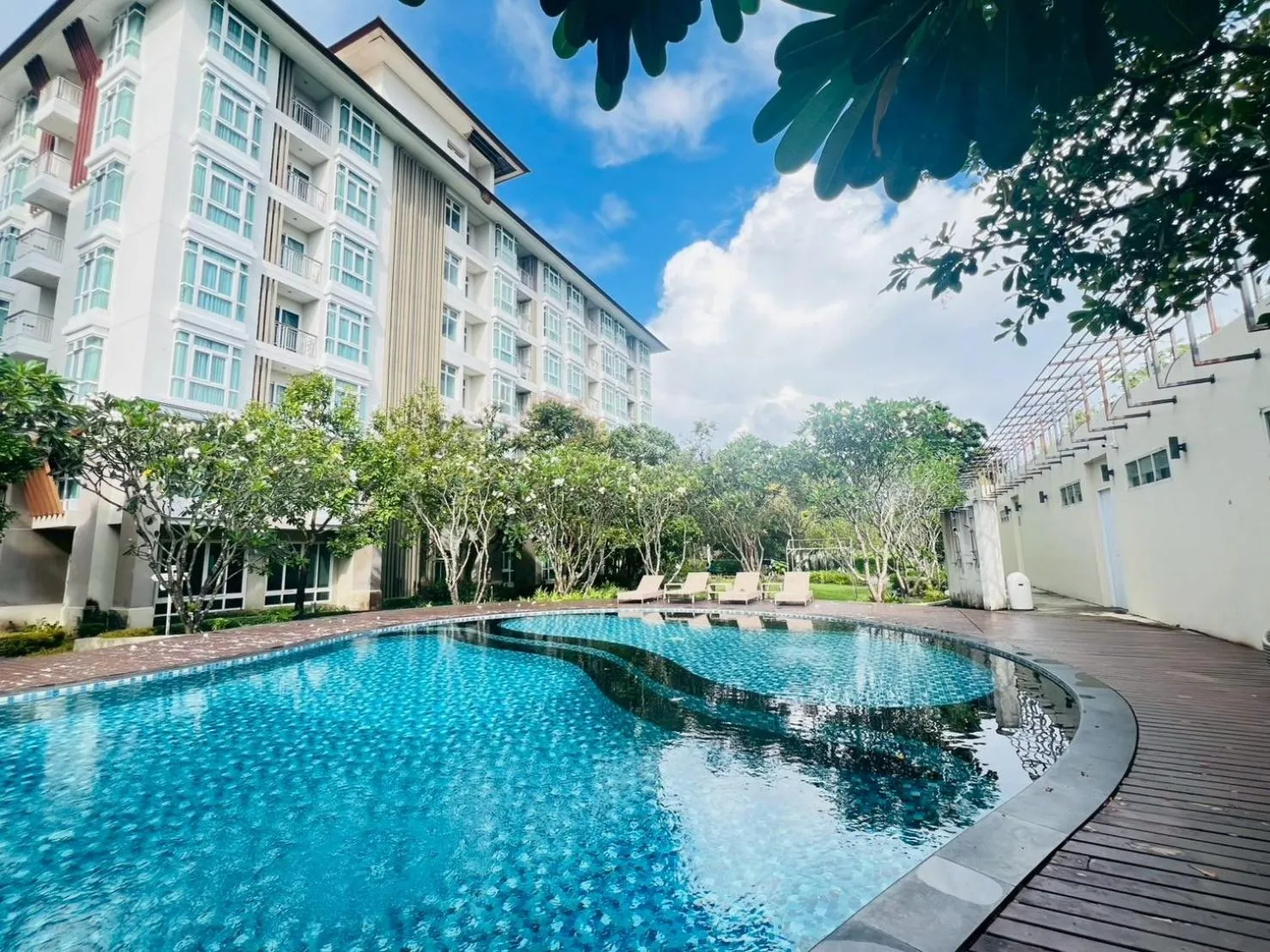 Swimming pool in Harmony Resort Hotel