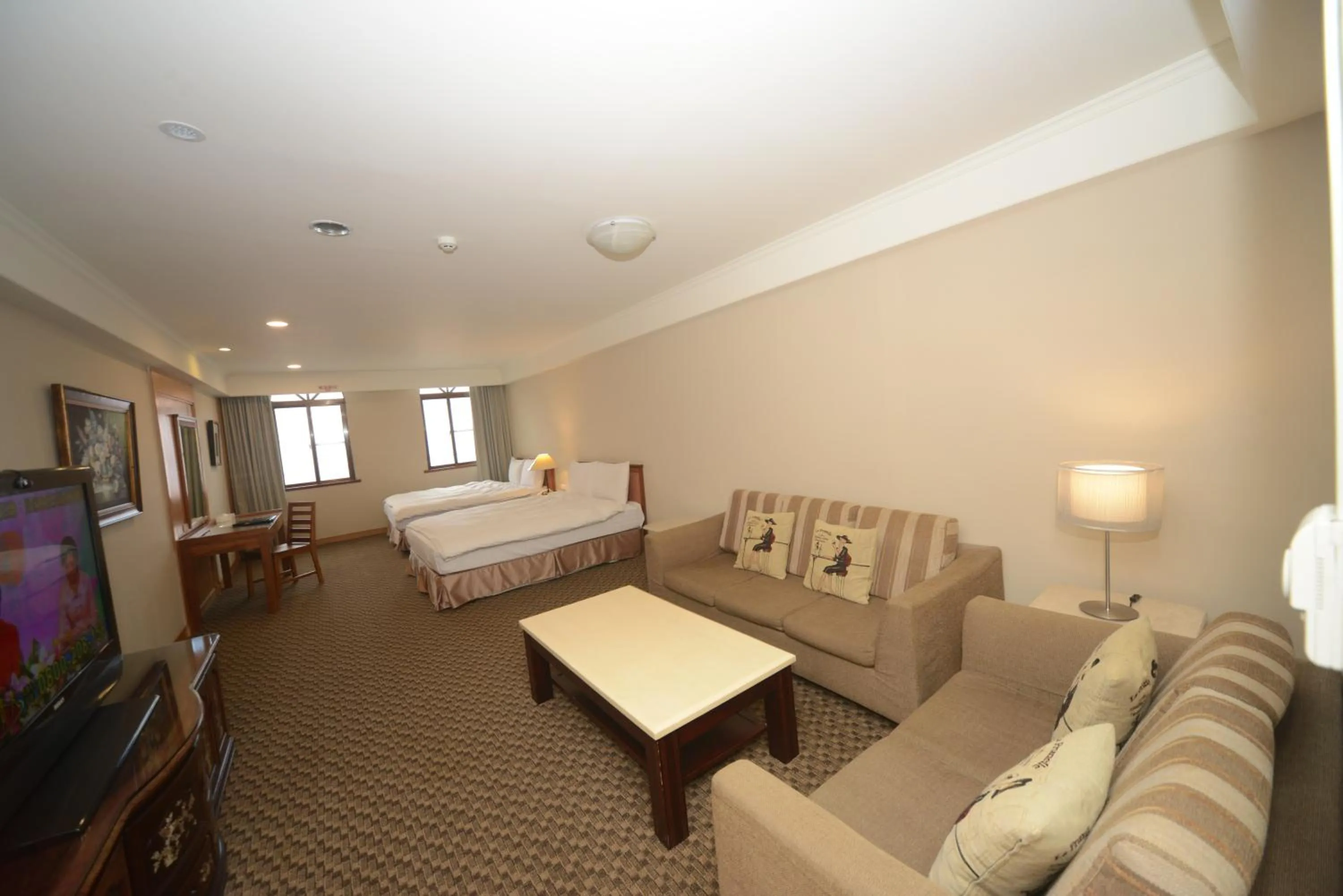 Photo of the whole room, Bed in Apollo Hotel