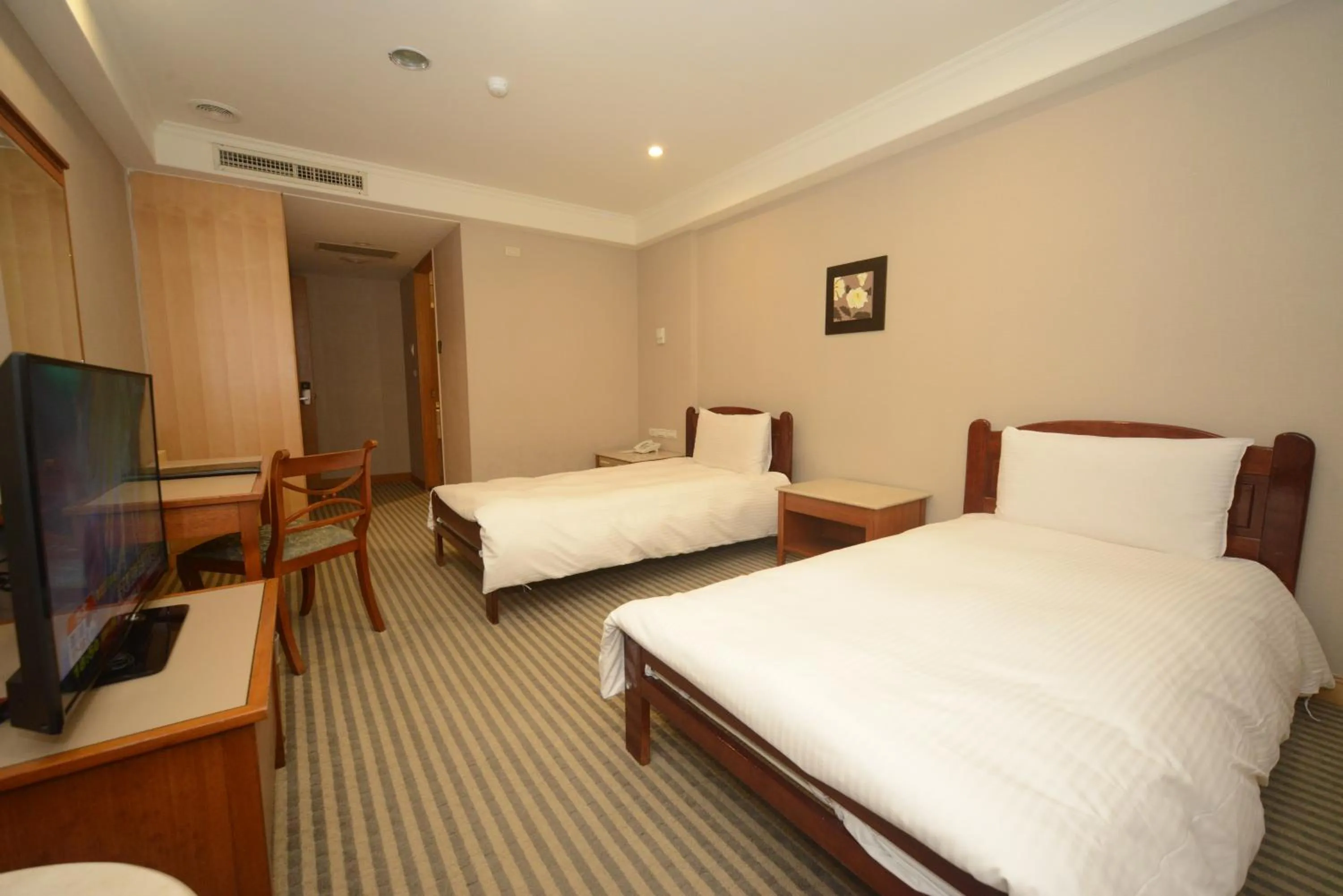 Photo of the whole room, Bed in Apollo Hotel