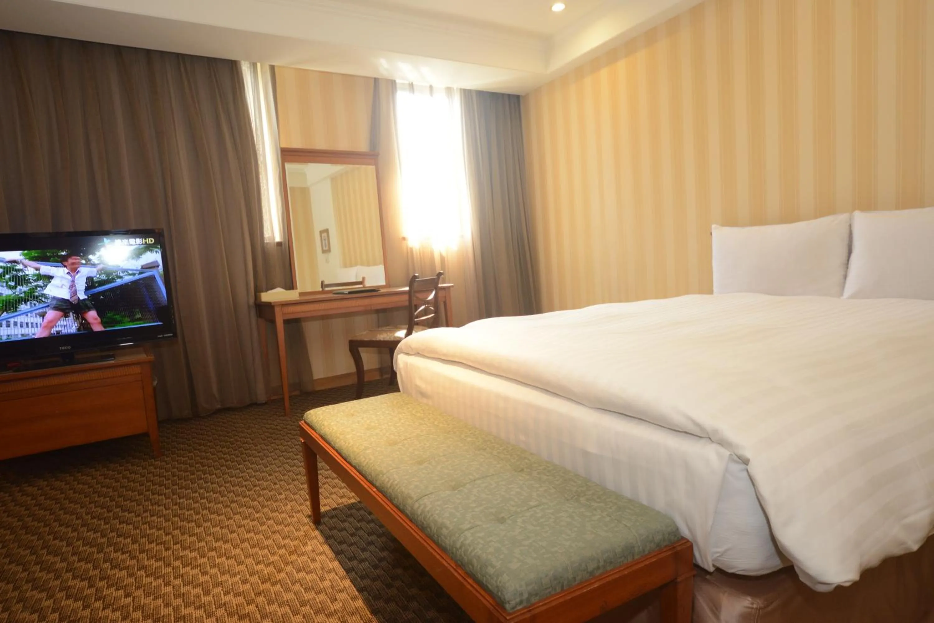 Photo of the whole room, Bed in Apollo Hotel