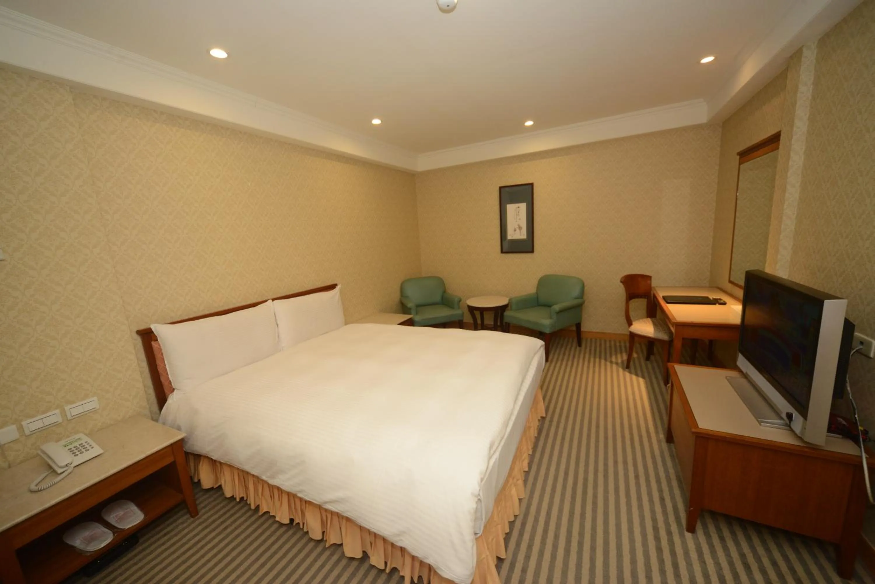 Photo of the whole room, Bed in Apollo Hotel