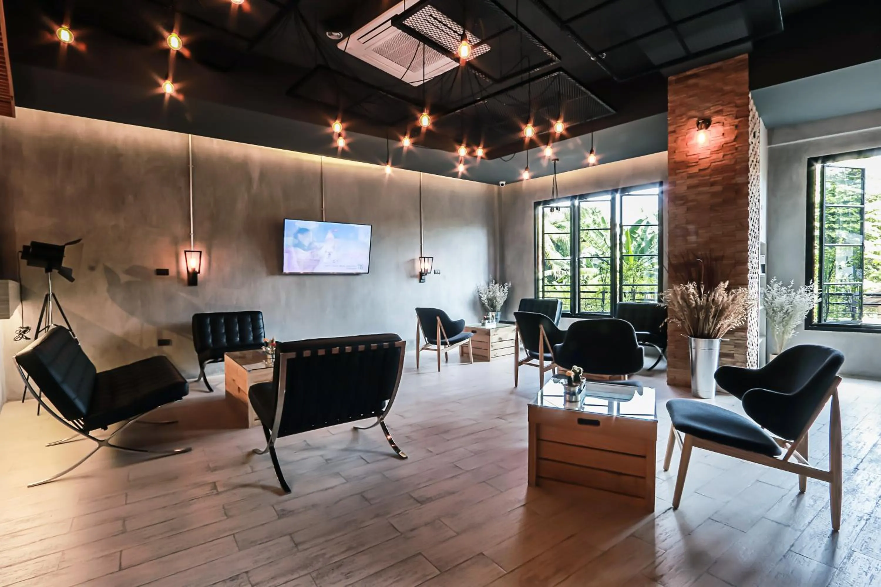 Lounge or bar in Get Zleep Premium Budget Hotel