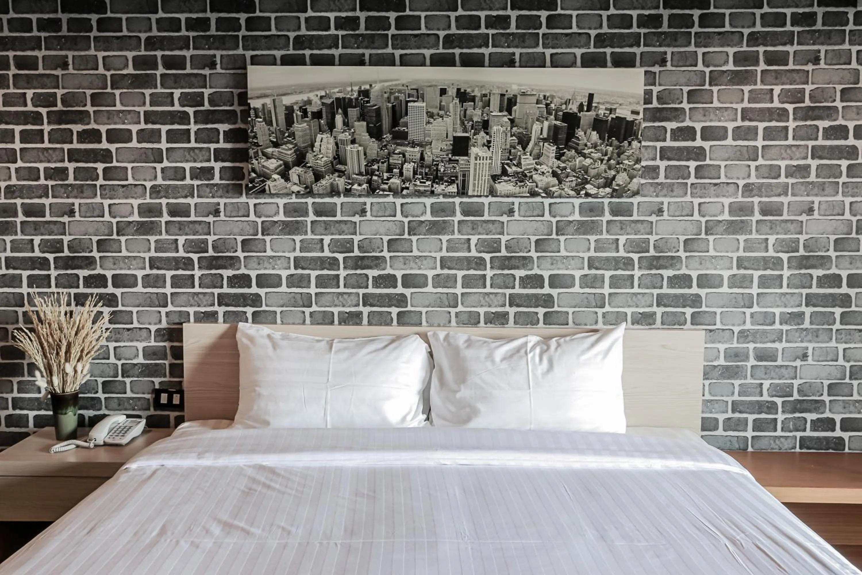 Decorative detail, Bed in Get Zleep Premium Budget Hotel