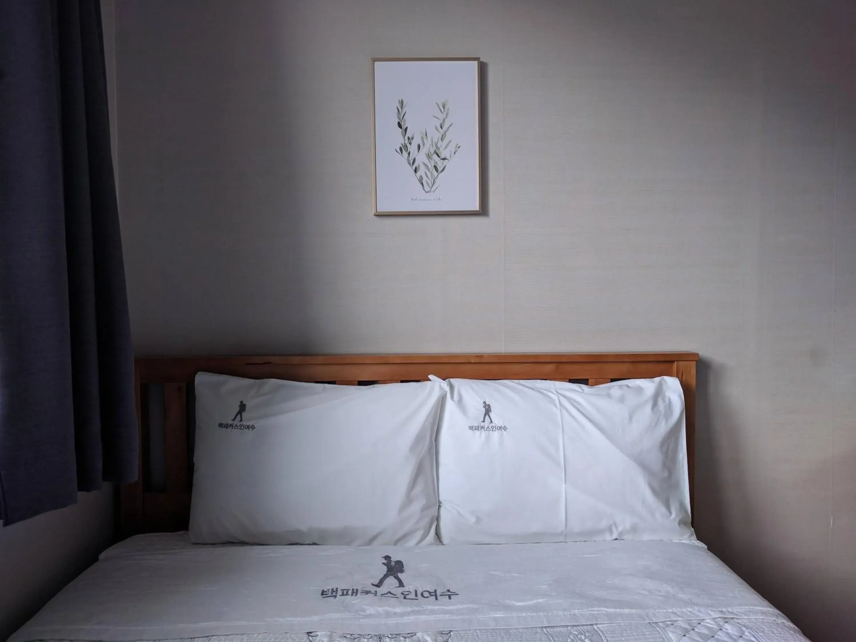 Small Double Room - single occupancy in Backpackers In Yeosu Small Double Room - single occupancy in Backpackers In Yeosu