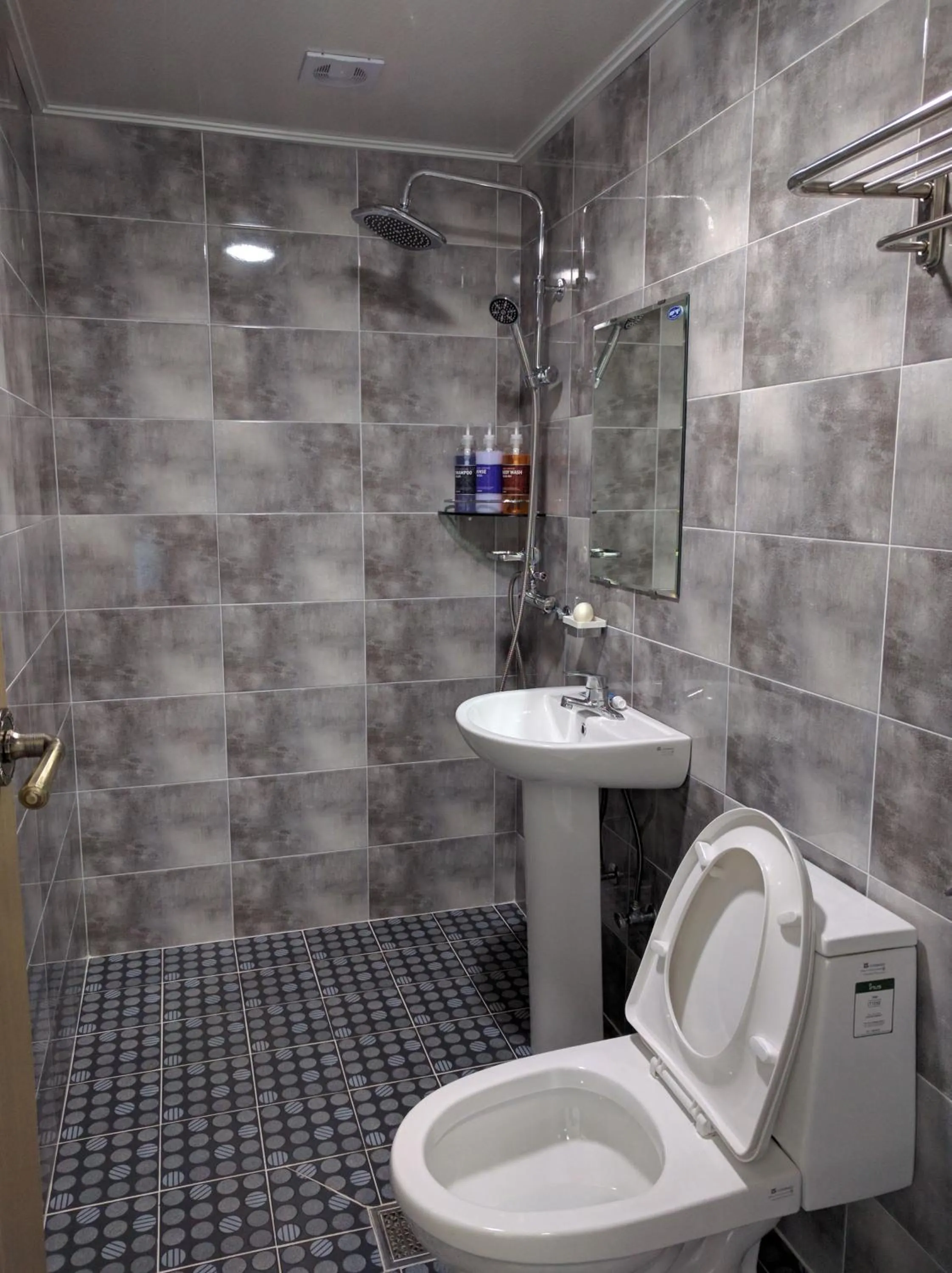 Bathroom in Backpackers In Yeosu