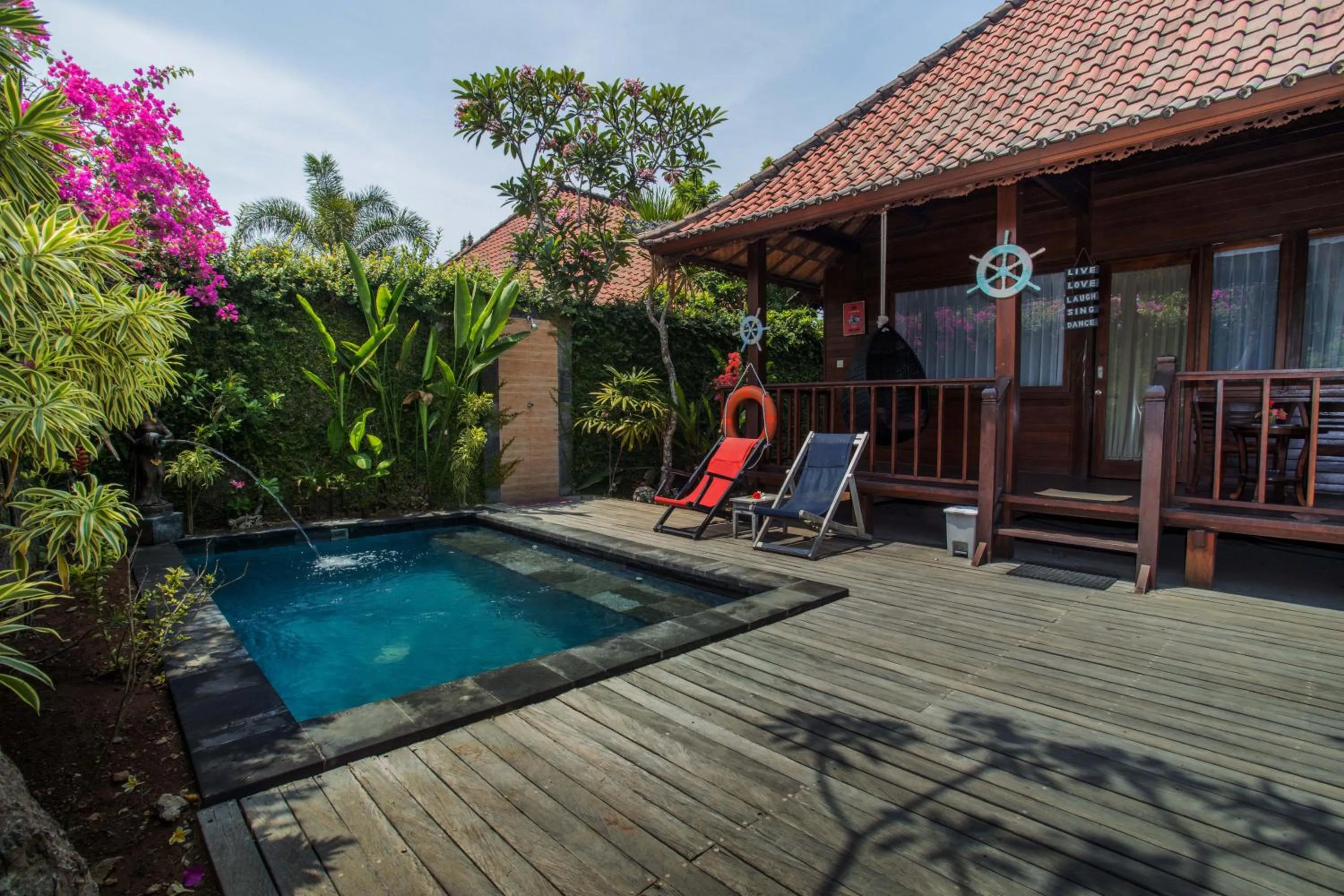 Sunset Garden Nusa Lembongan