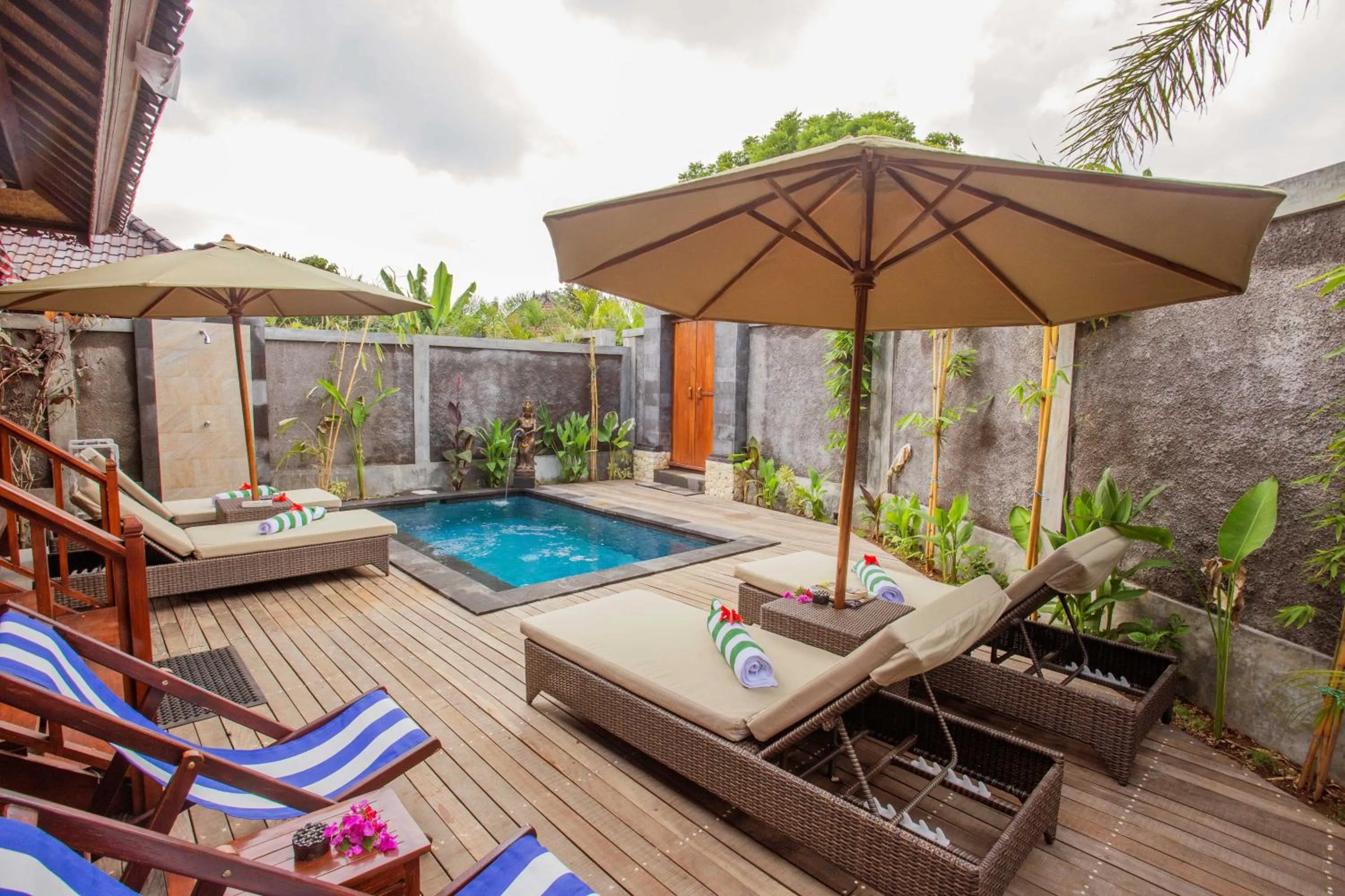 Sunset Garden Nusa Lembongan