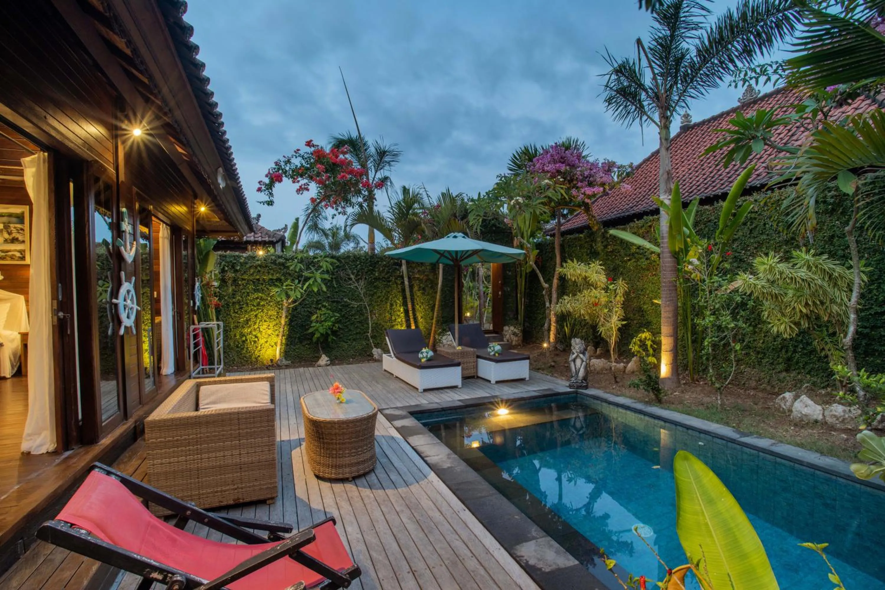 Sunset Garden Nusa Lembongan