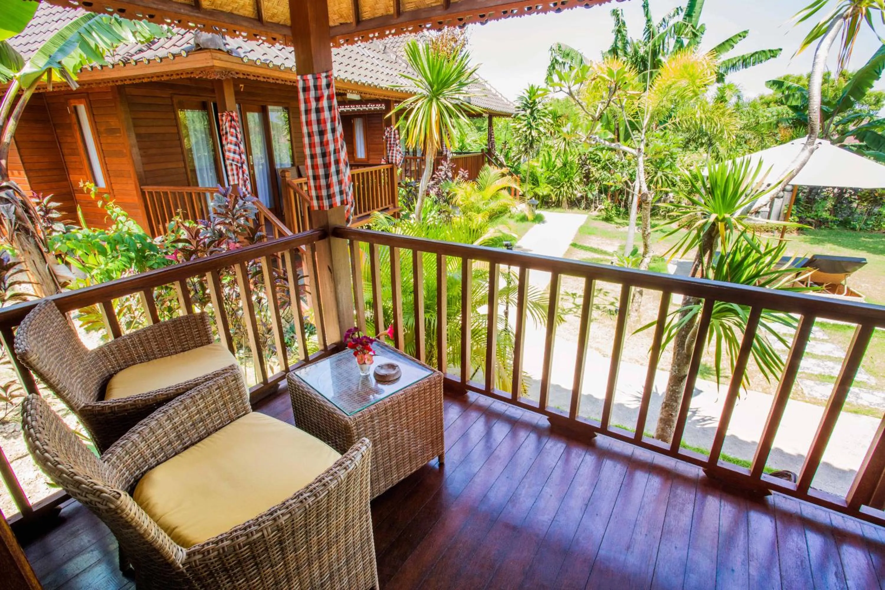 Sunset Garden Nusa Lembongan