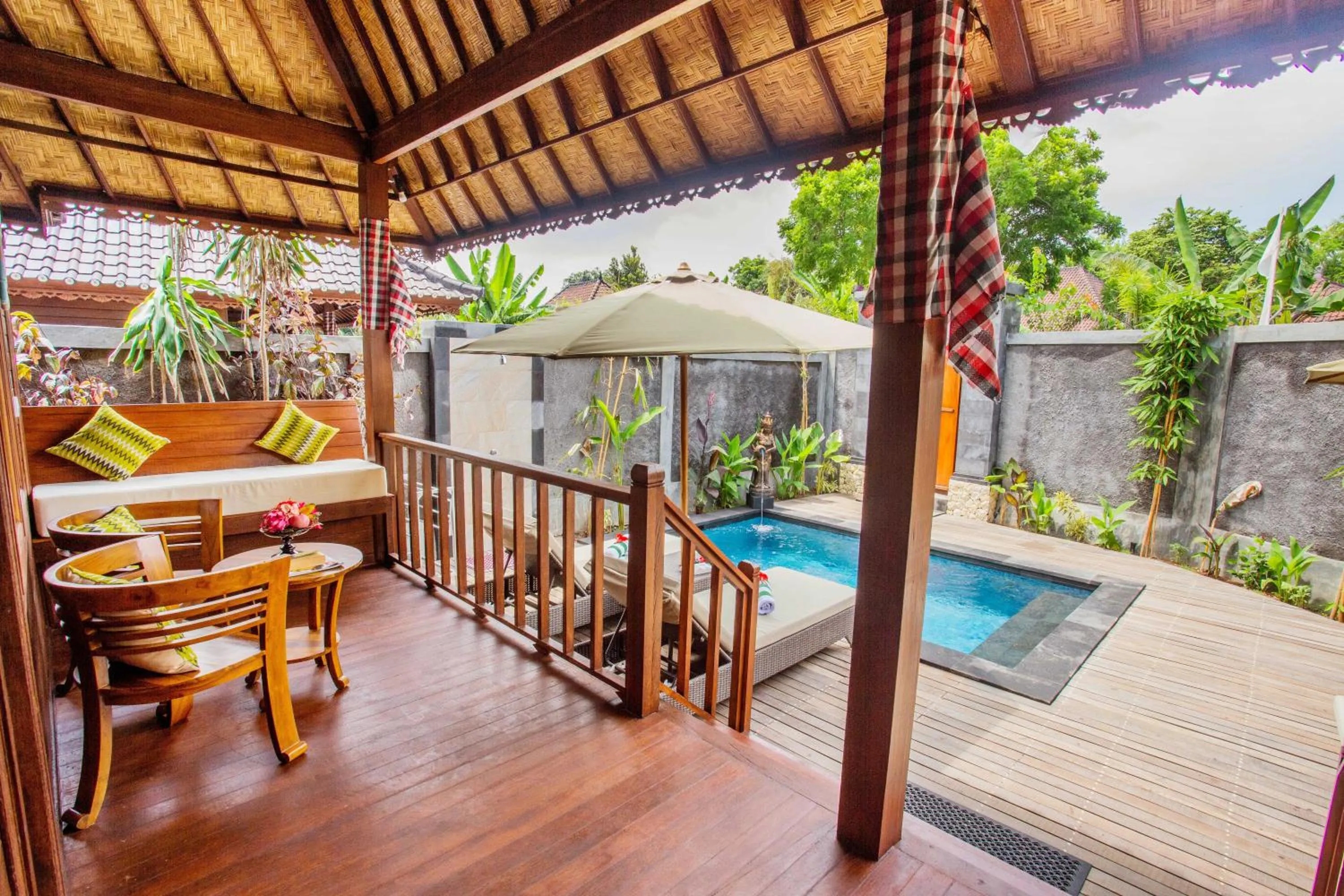 Sunset Garden Nusa Lembongan