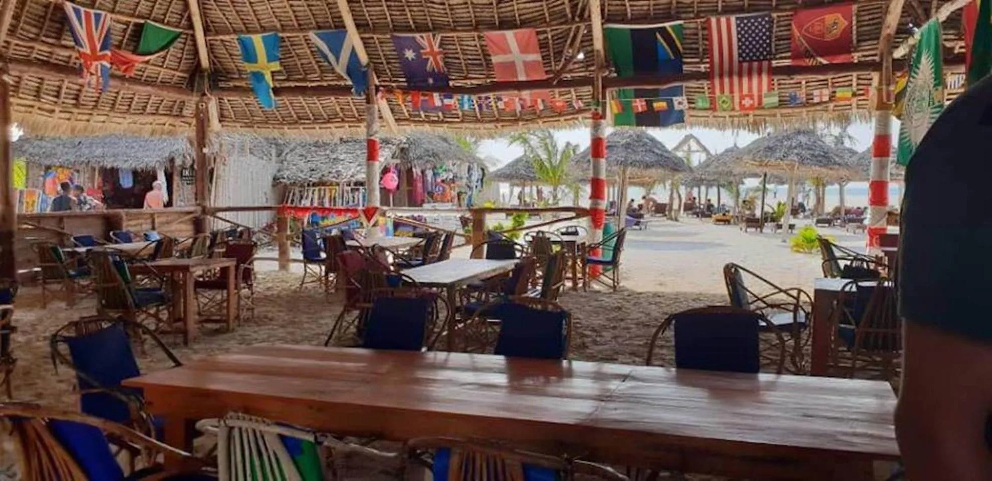 Restaurant/places to eat in Mocco Beach Villa