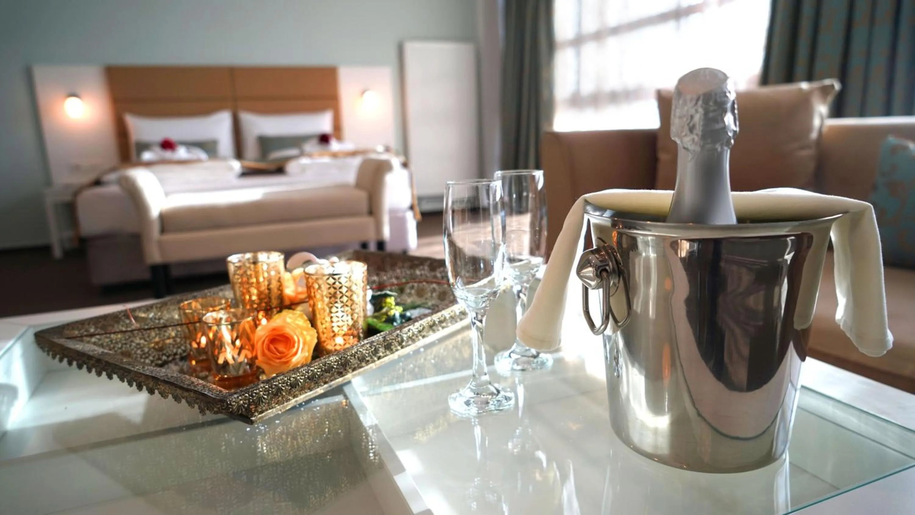 Decorative detail, Bed in Hotel Class