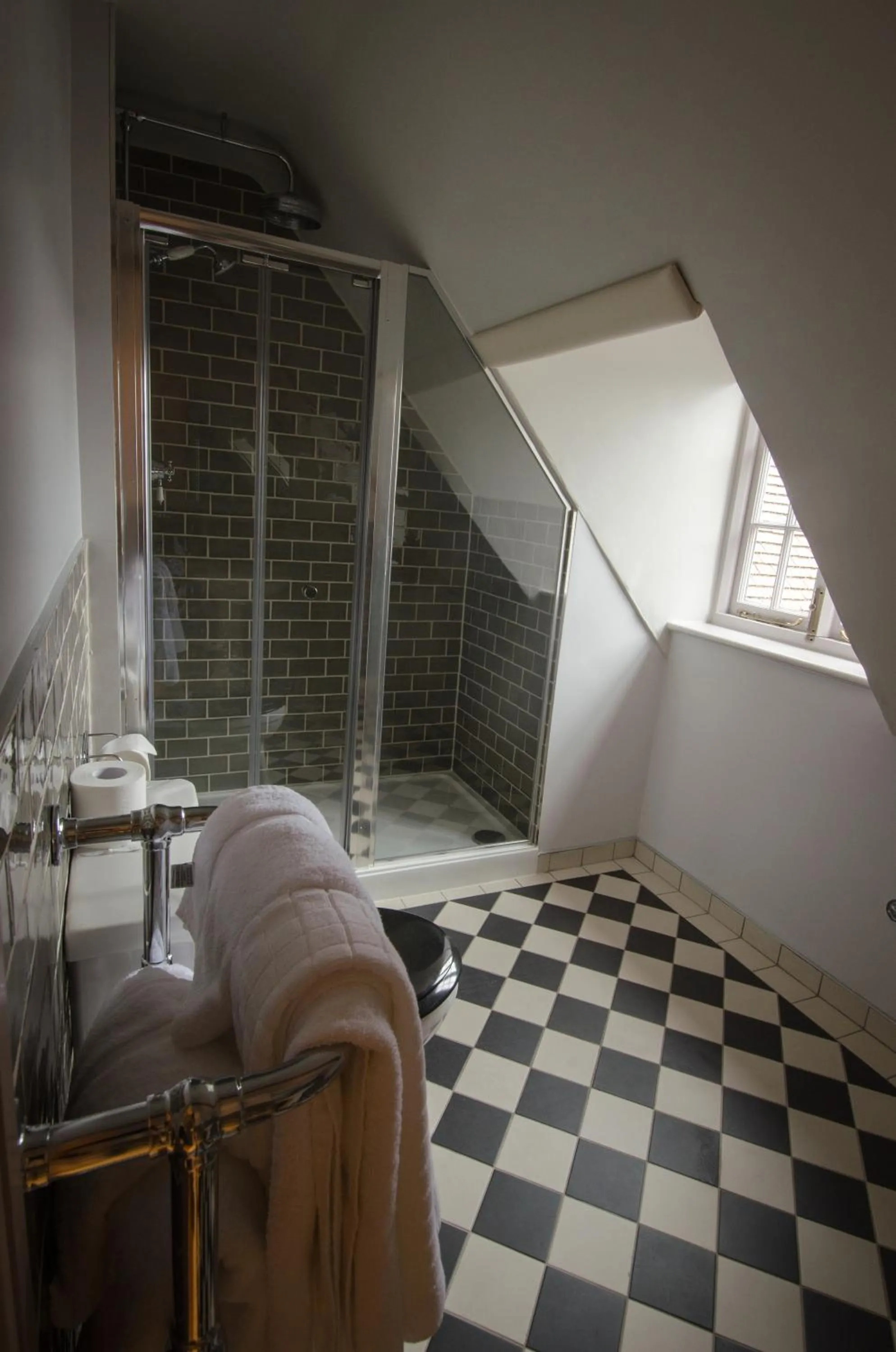 Bathroom, Bed in 1777. At The Albion