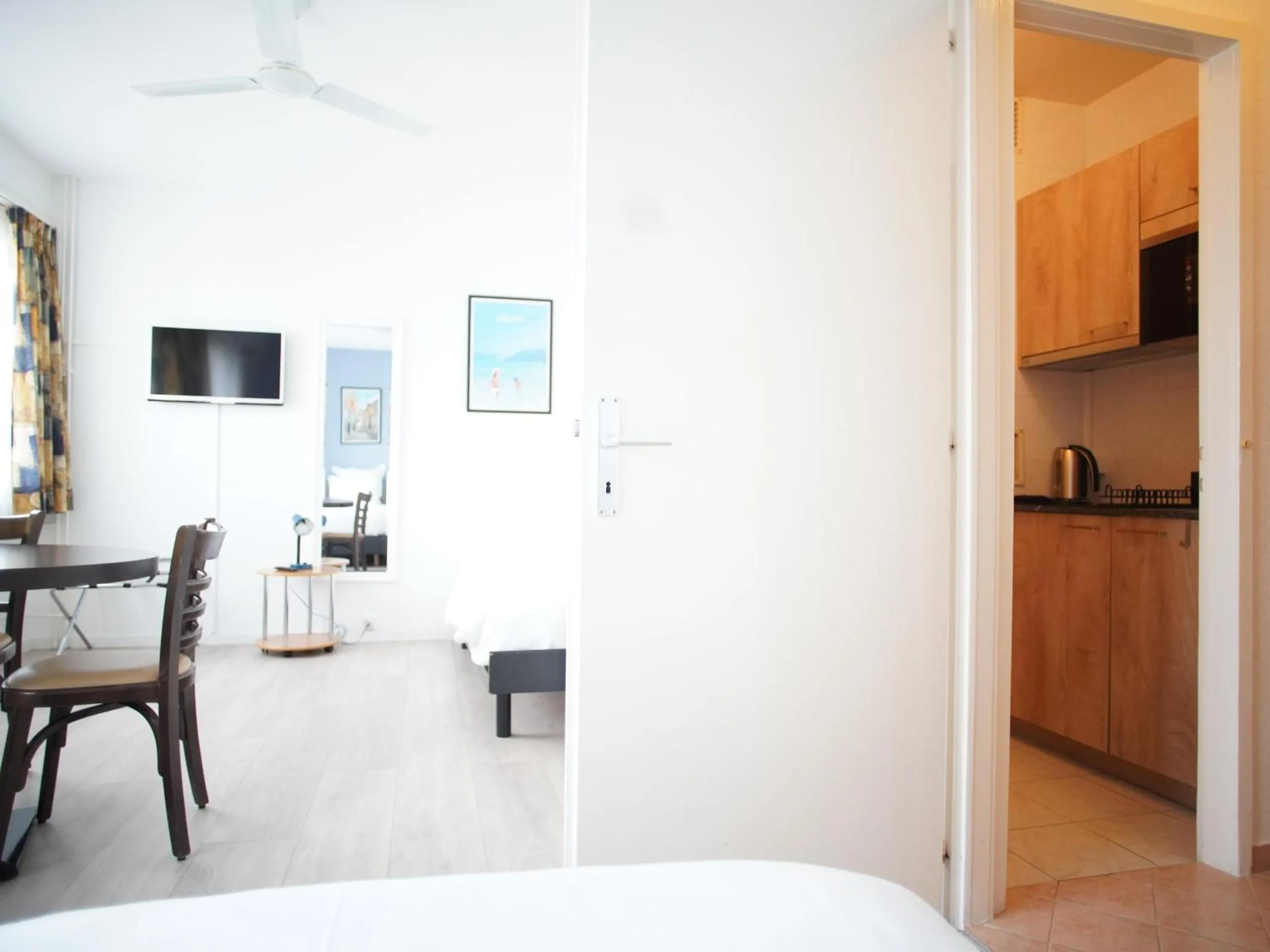 Bed in Primadom Aparthotel