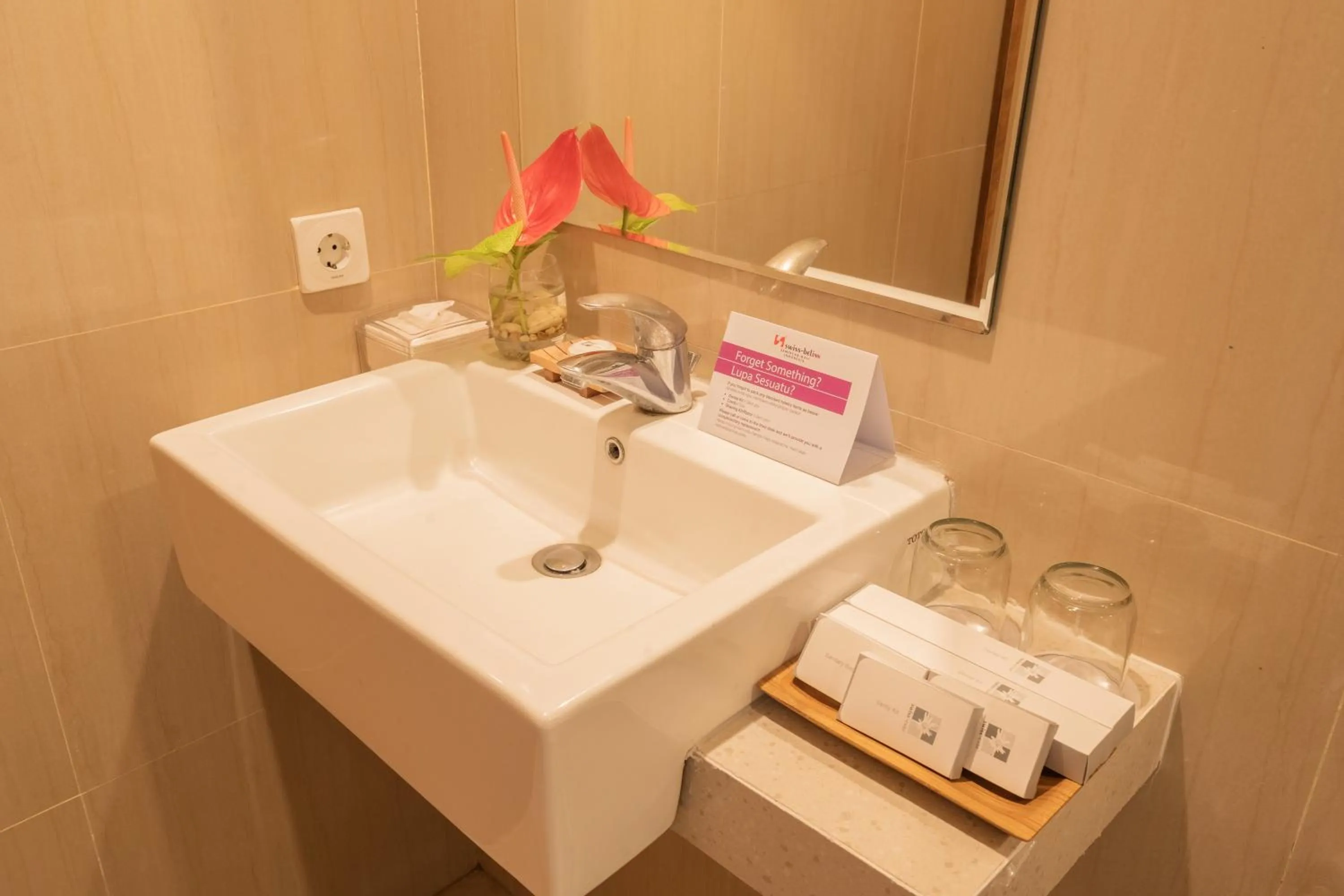 Bathroom in Swiss-Belinn Seminyak