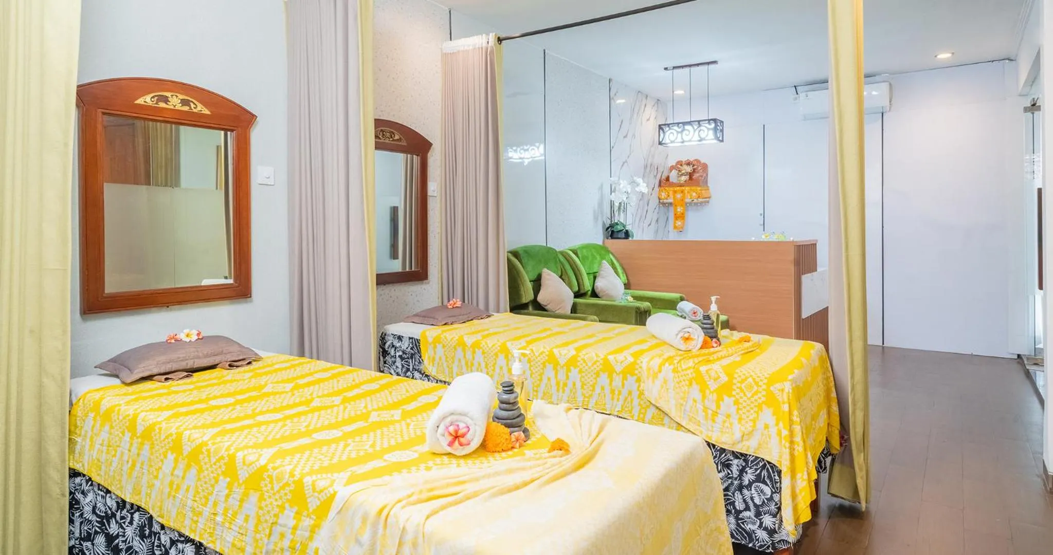 Massage, Bed in Swiss-Belinn Seminyak