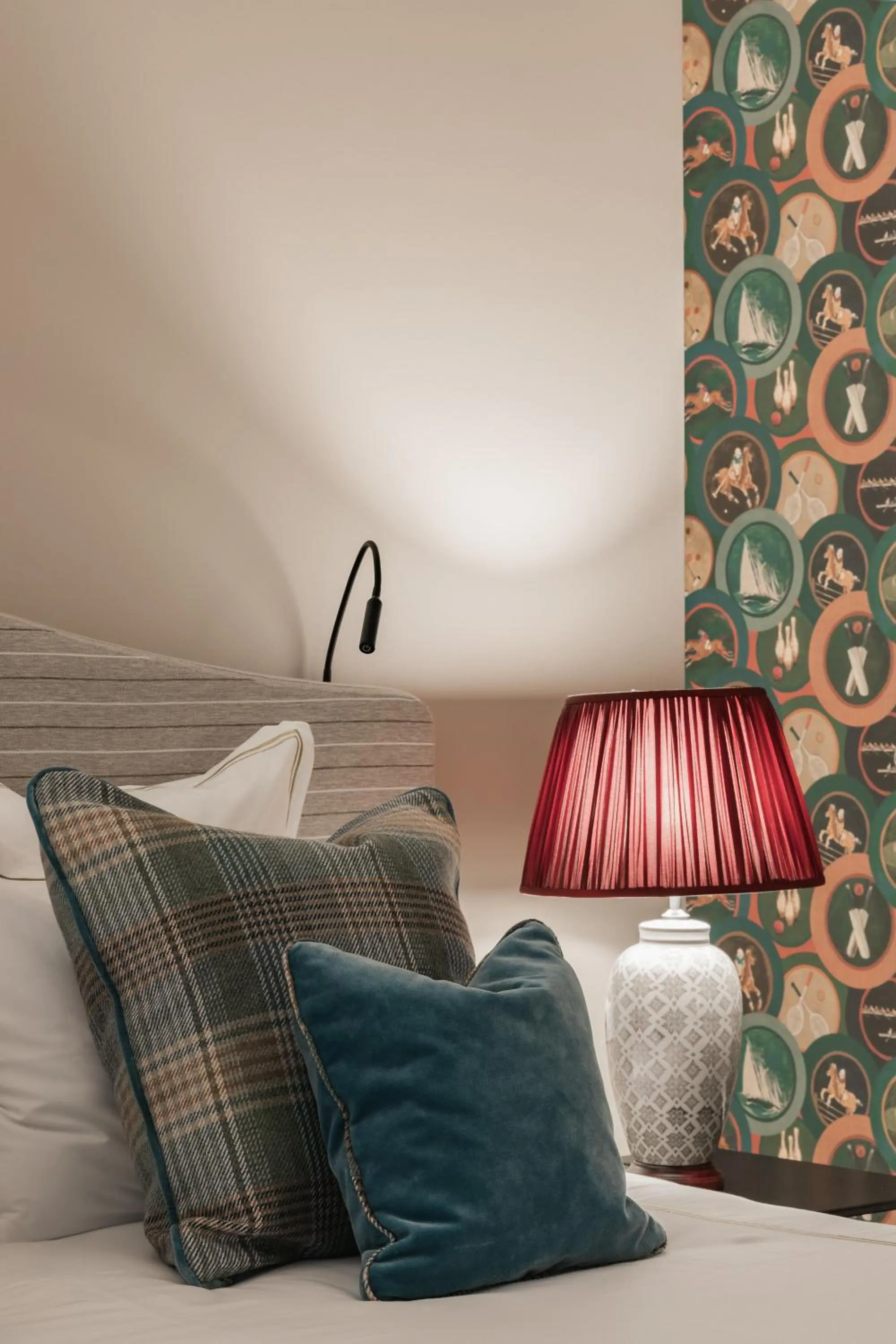 Bed in De Lindenhoeve Boutique Hotel