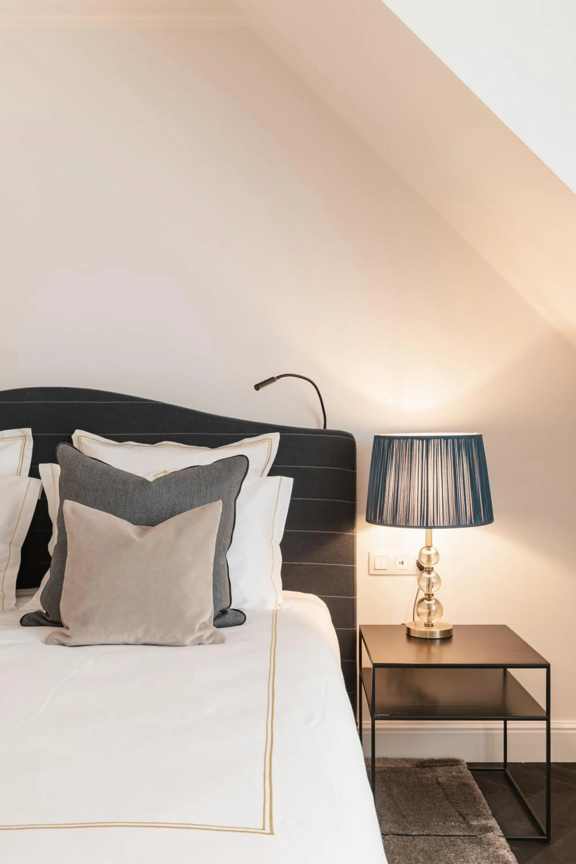 Bed in De Lindenhoeve Boutique Hotel