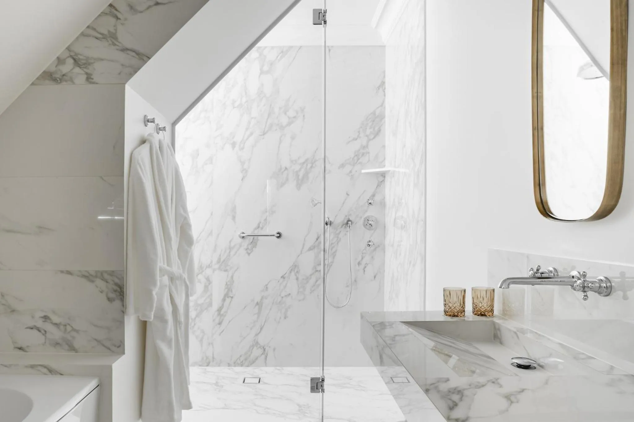 Shower in De Lindenhoeve Boutique Hotel