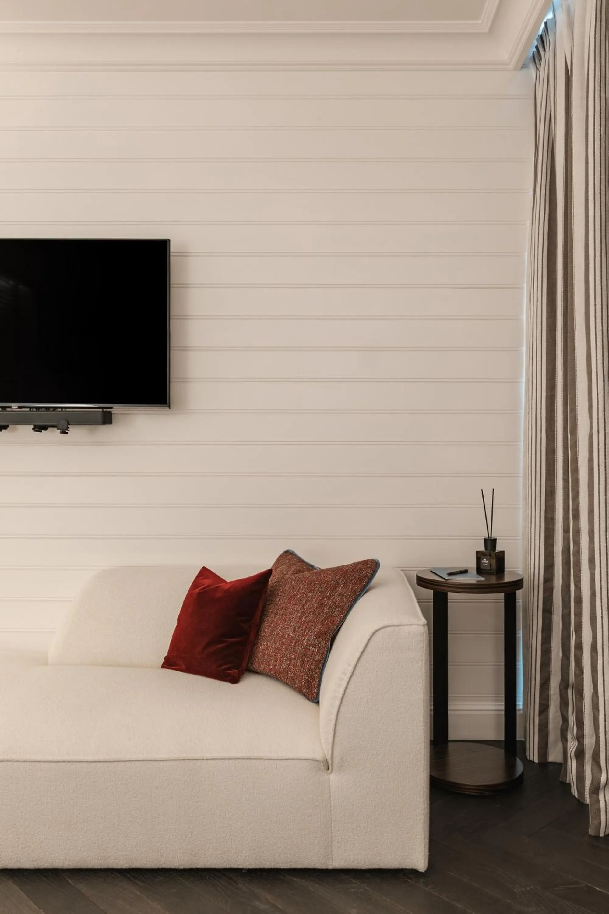 TV and multimedia, Bed in De Lindenhoeve Boutique Hotel