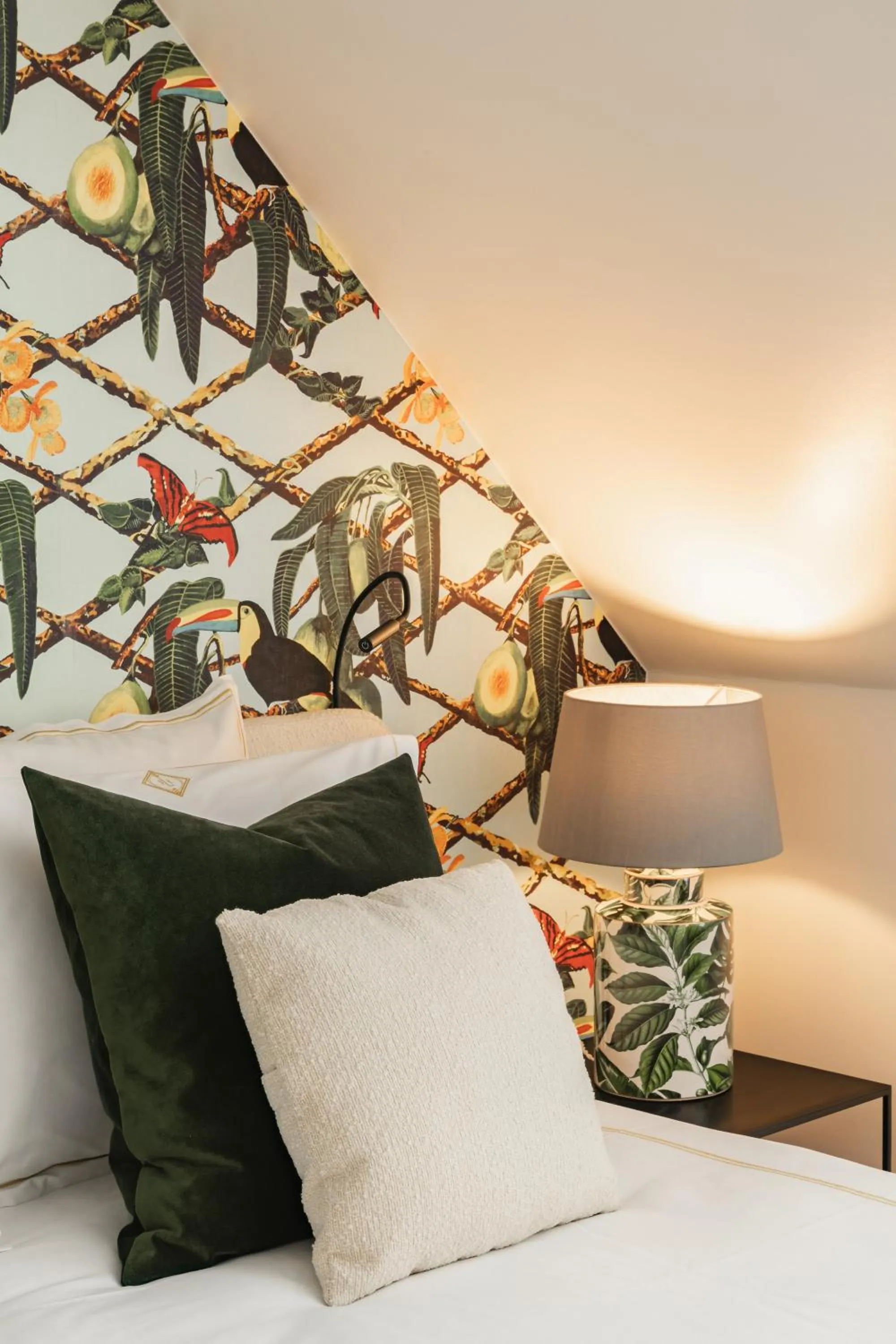 Bed in De Lindenhoeve Boutique Hotel