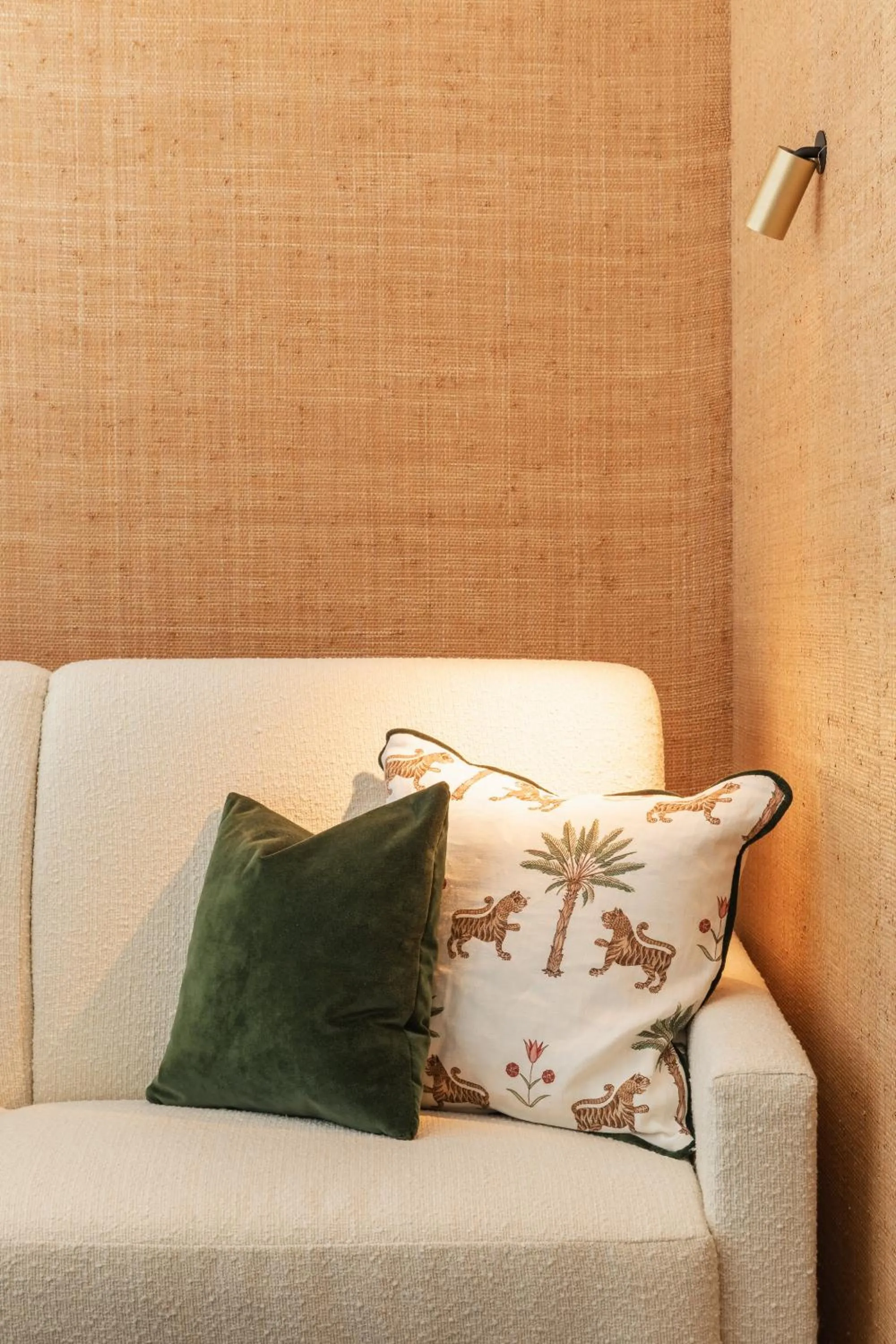 Bed in De Lindenhoeve Boutique Hotel