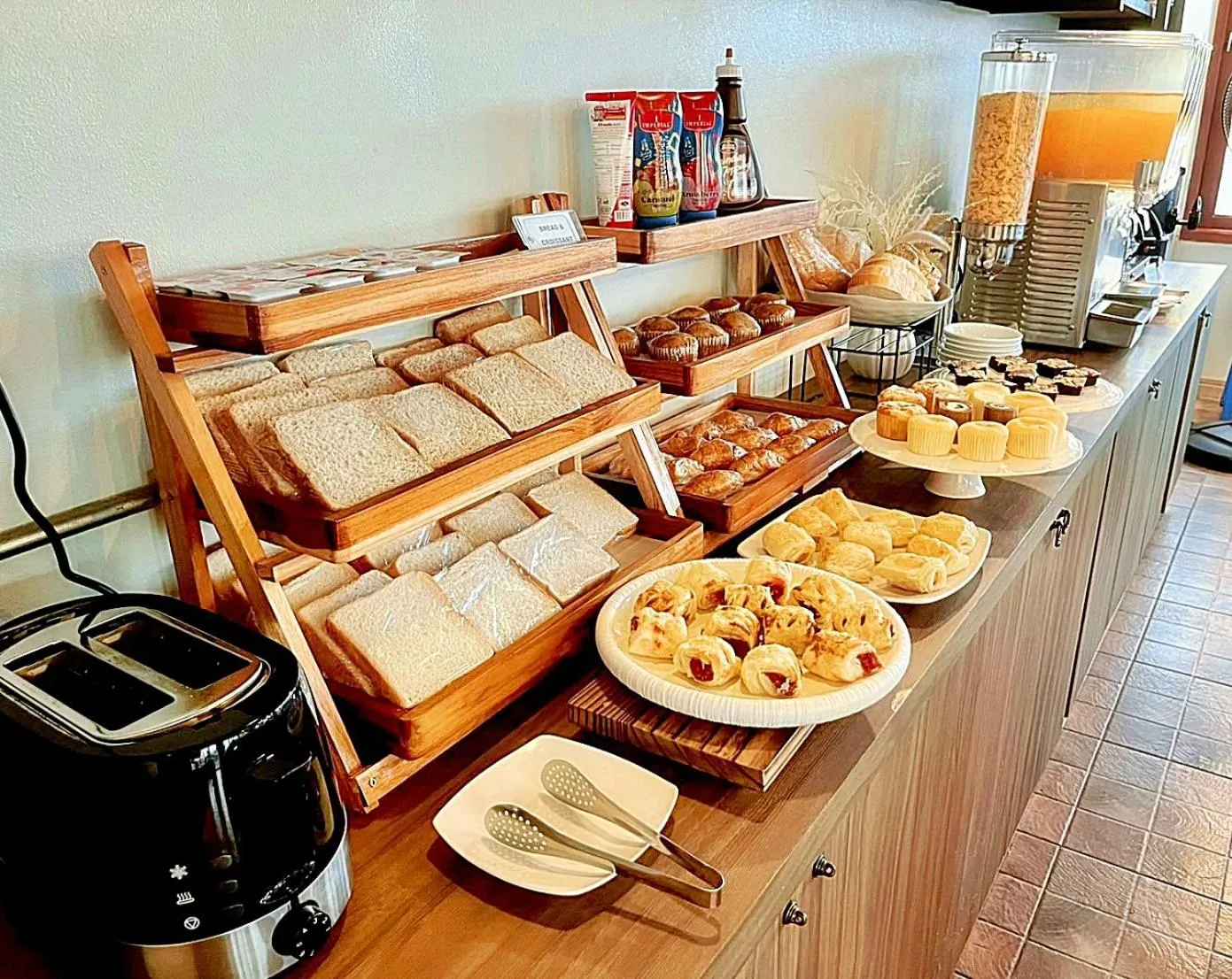 Breakfast in The Sixteenth Naiyang Beach Hotel- Free Schedule Airport Shuttle