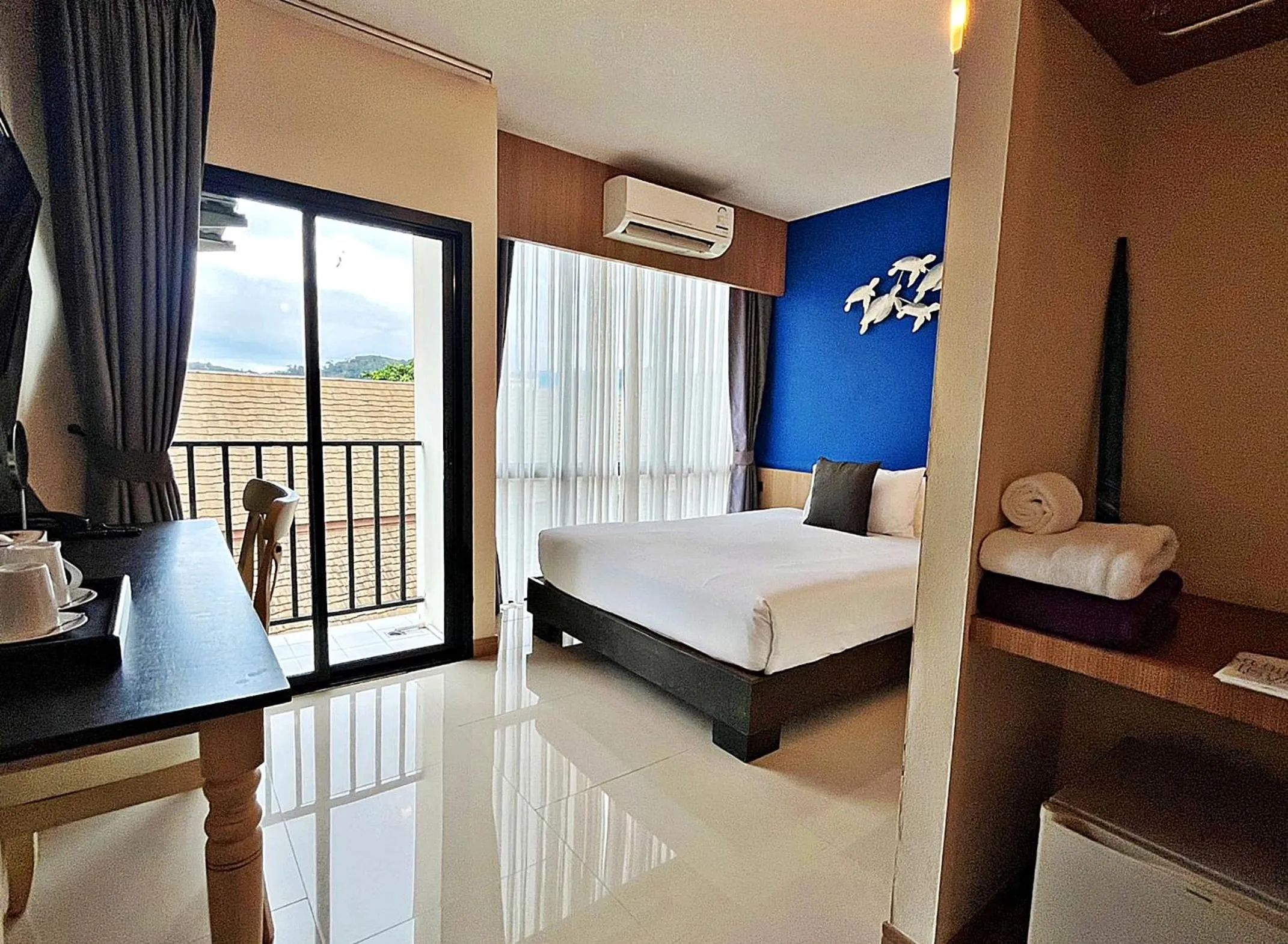 Bed in The Sixteenth Naiyang Beach Hotel- Free Schedule Airport Shuttle