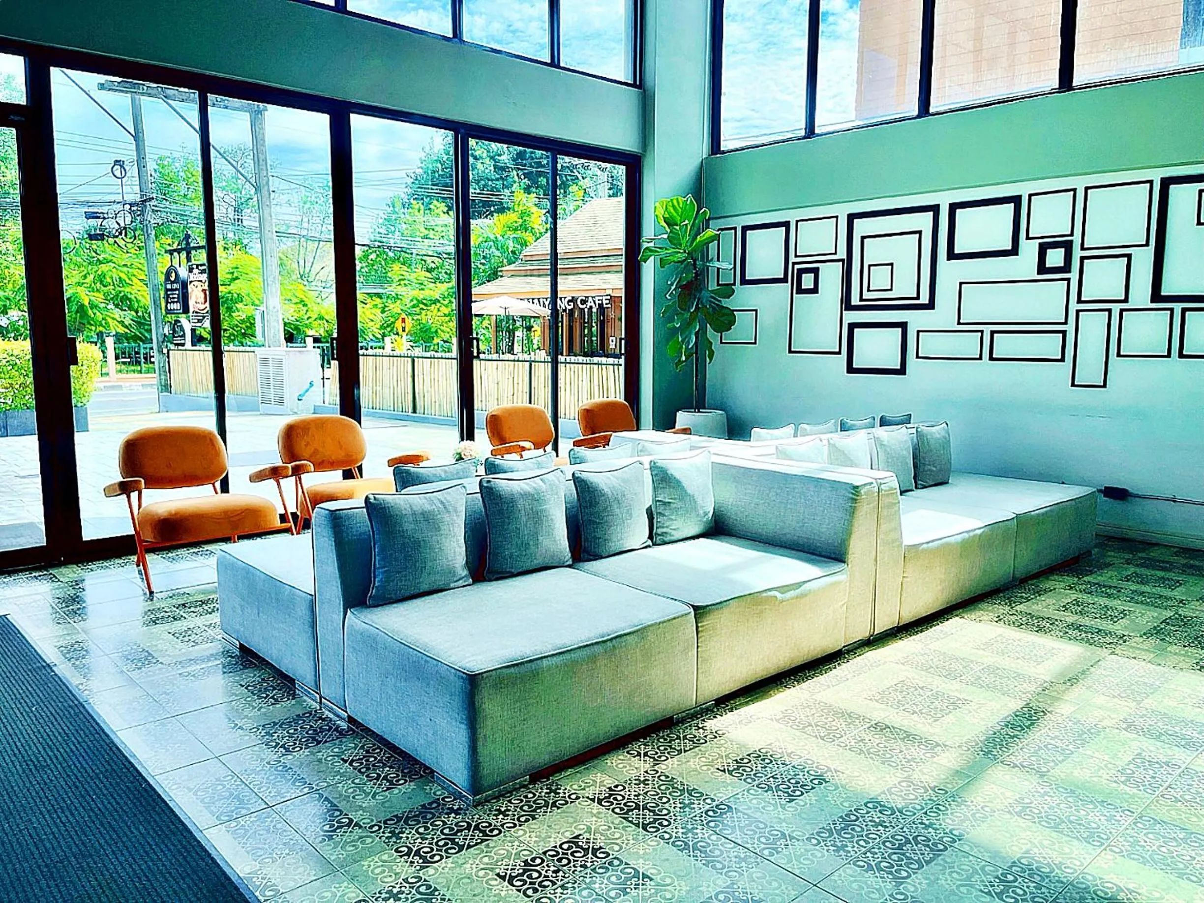 Lobby or reception in The Sixteenth Naiyang Beach Hotel- Free Schedule Airport Shuttle