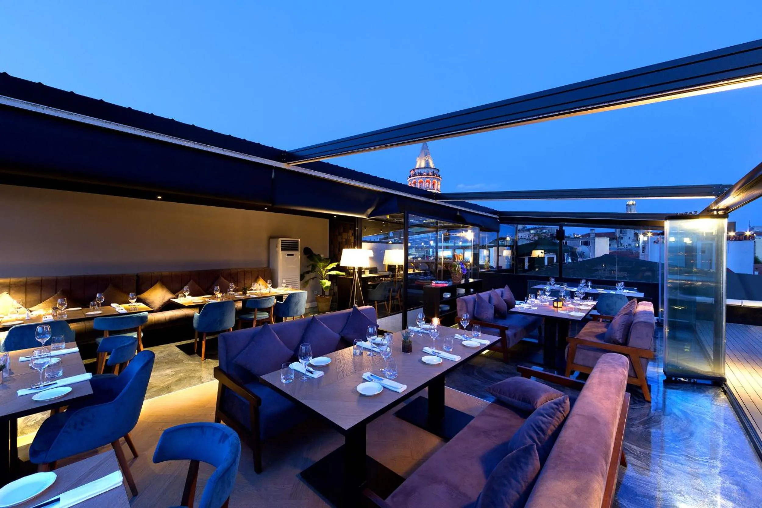 Restaurant/places to eat in Walton Hotels Galata