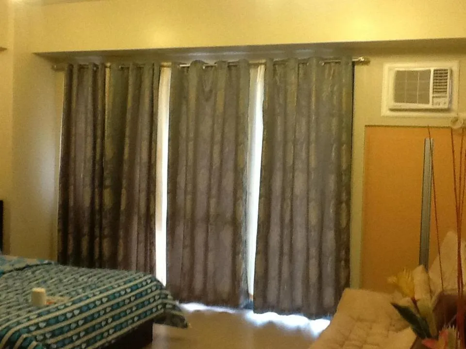 Bed in Palm Tree Genlex Condo