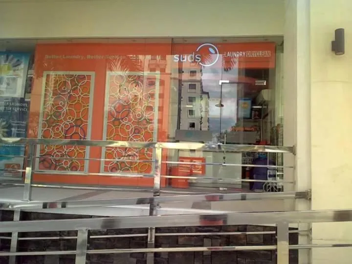 Restaurant/places to eat in Palm Tree Genlex Condo