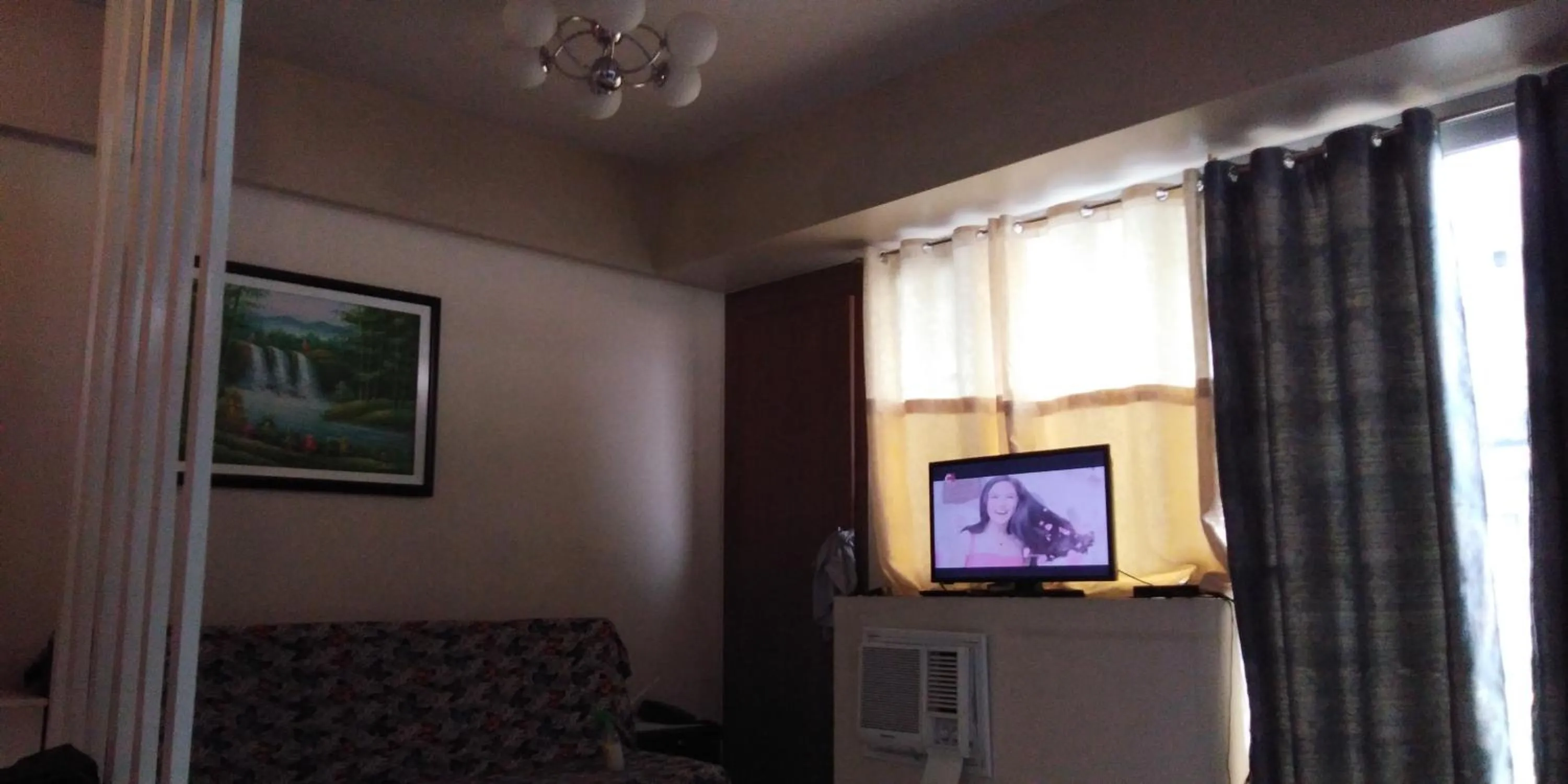 Bed in Palm Tree Genlex Condo