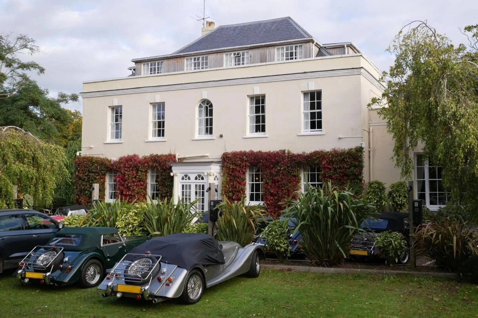 Property building in Hunters Moon Hotel