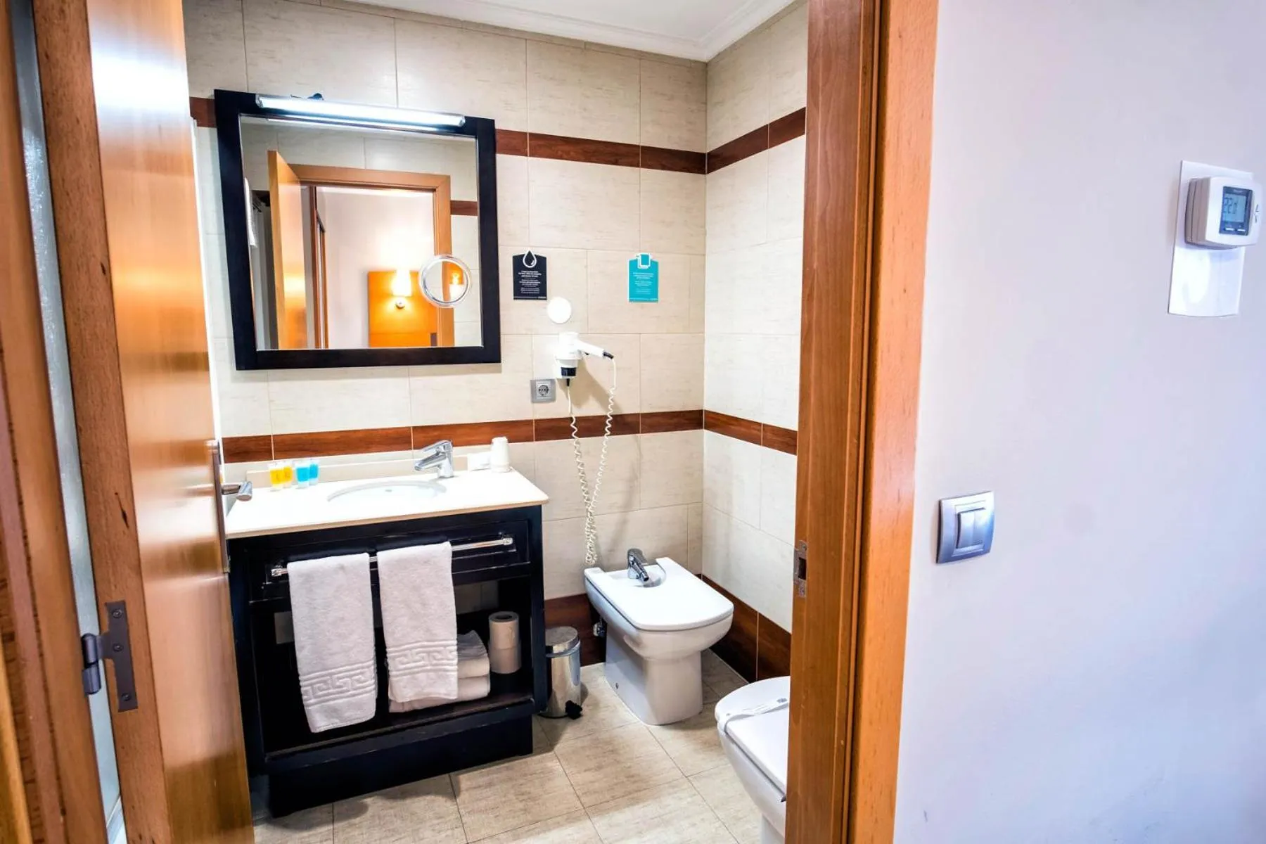 Shower in Hotel Alda Bonaval