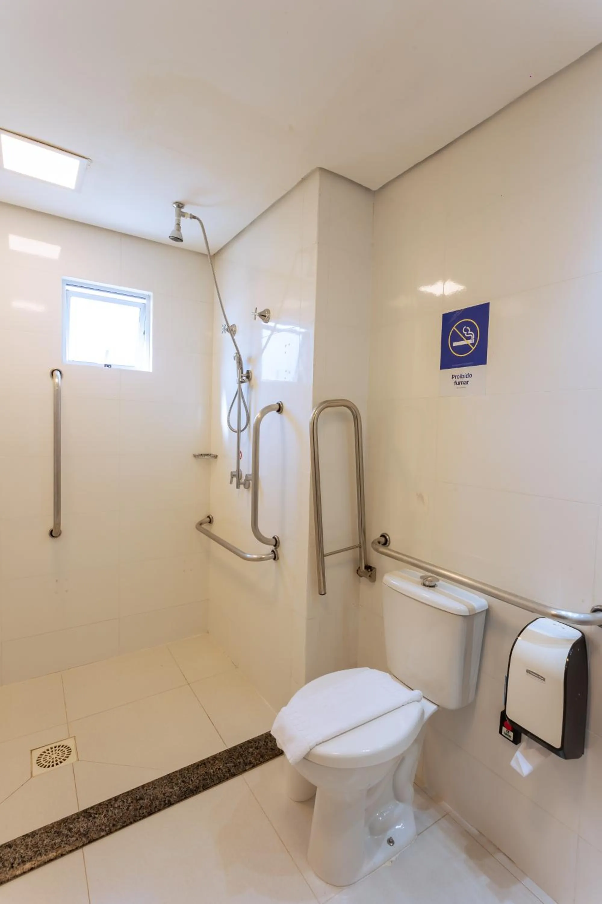 Bedroom in Hiber Hotel - Acesso a Chapecó