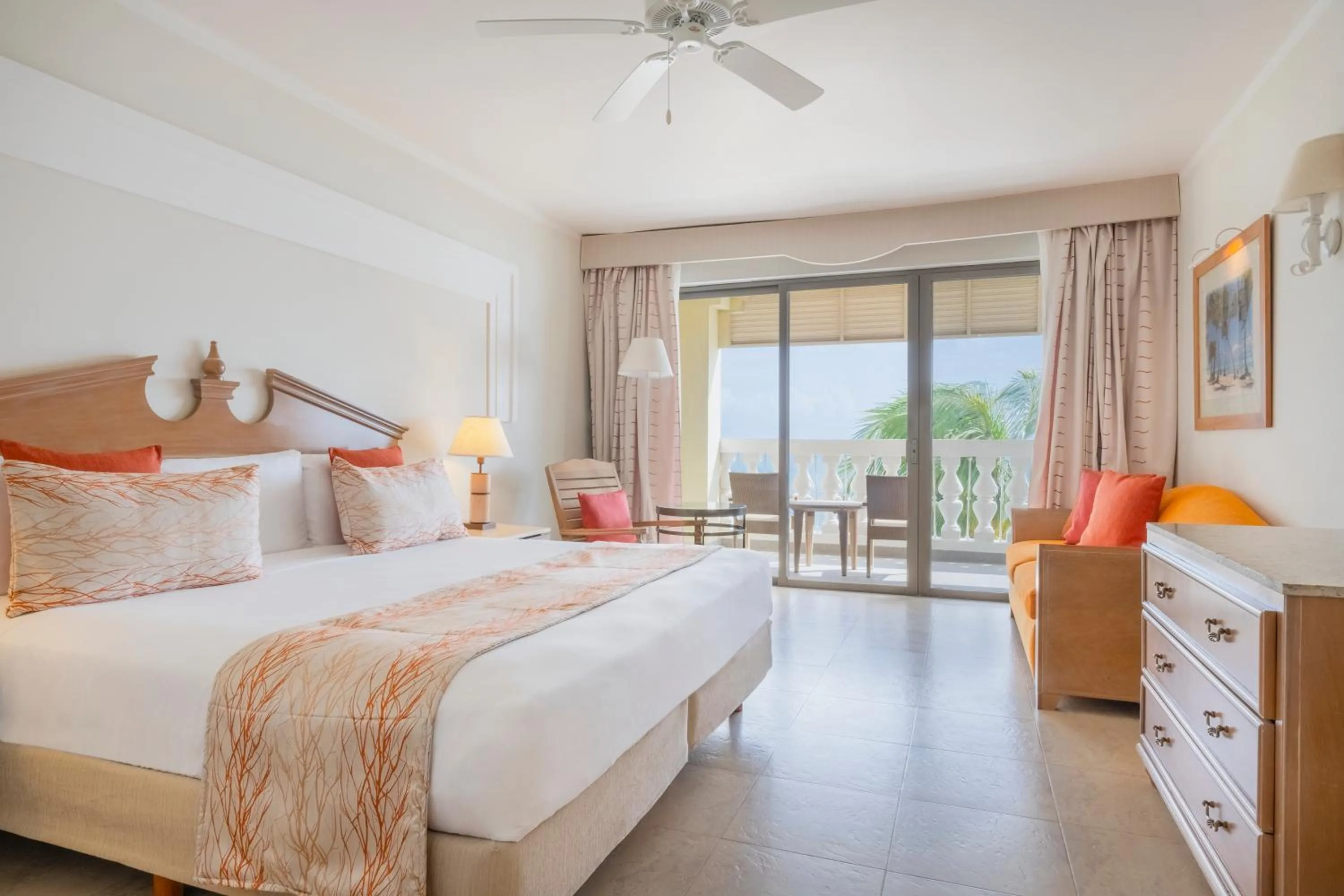 Bed in Iberostar Waves Rose Hall Beach - All Inclusive