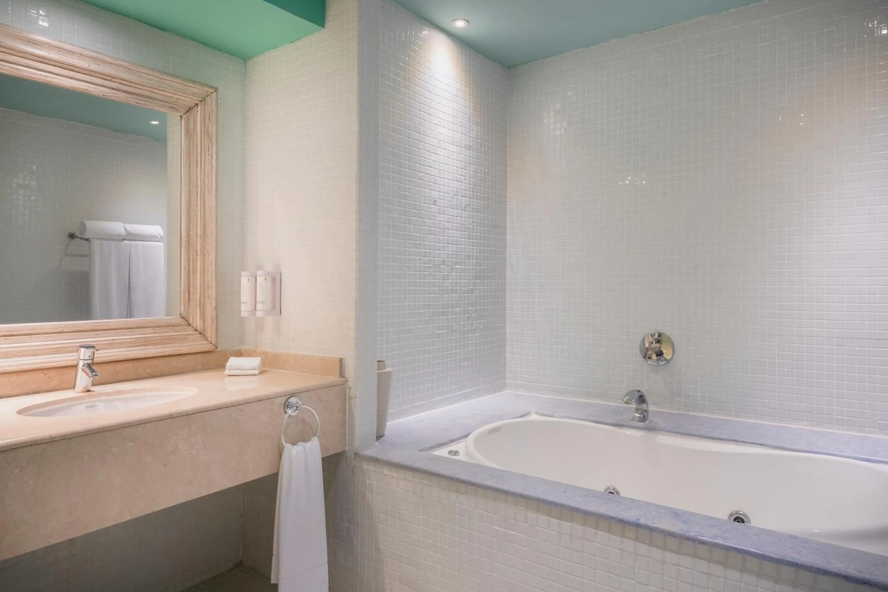Bathroom in Iberostar Waves Rose Hall Beach - All Inclusive