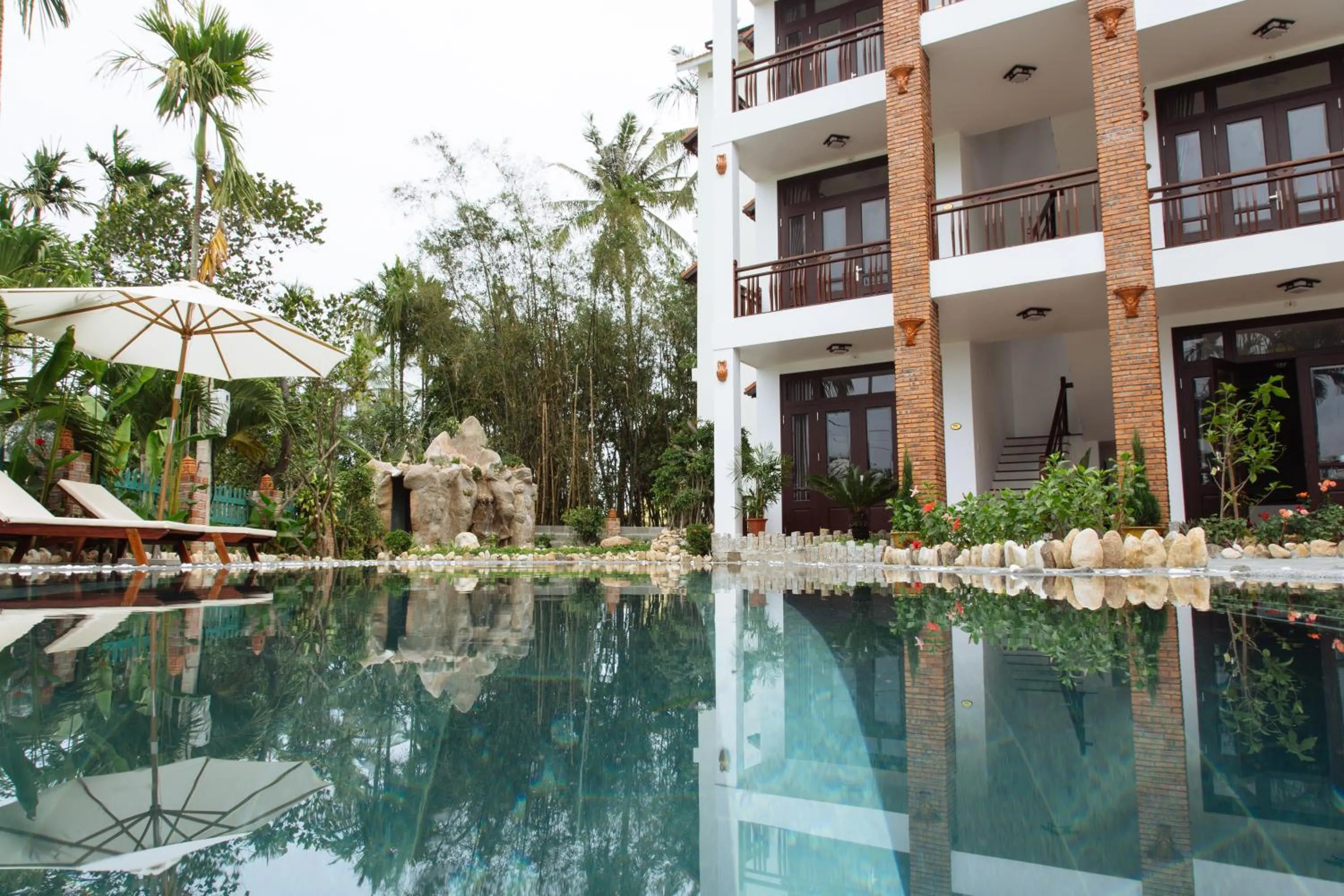 Garden in Hoi An Golden Rice Villa