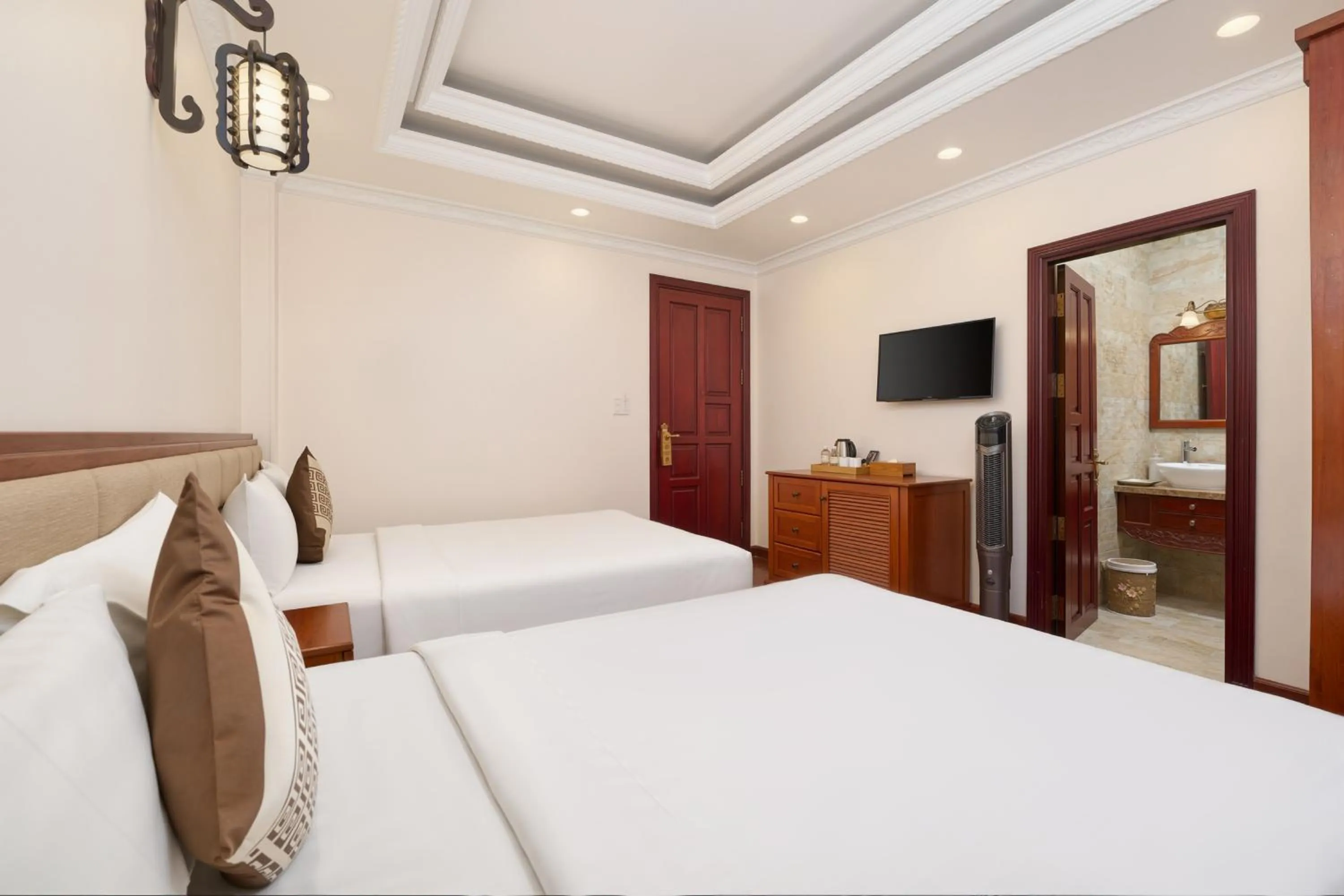 Photo of the whole room, Bed in Diamond Hotel