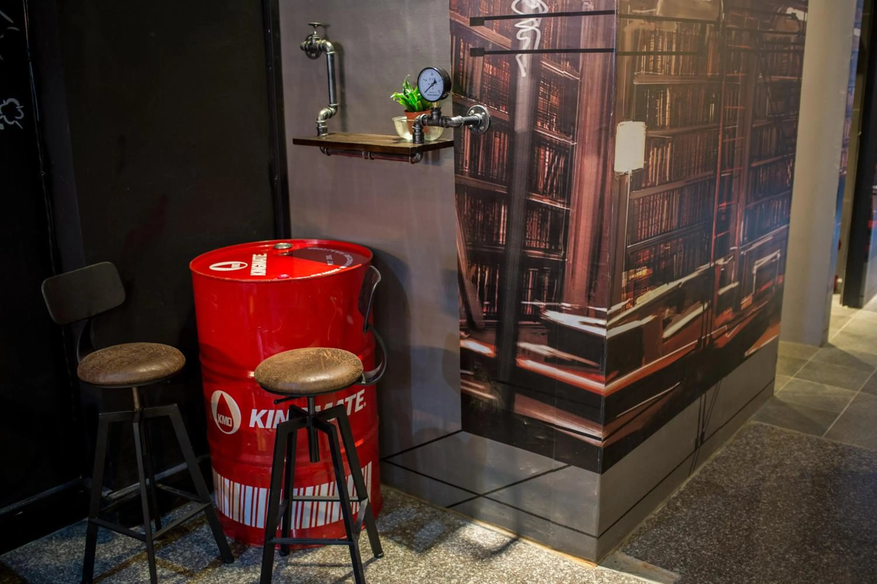 Lounge or bar in Just Walk Backpacker Hostel