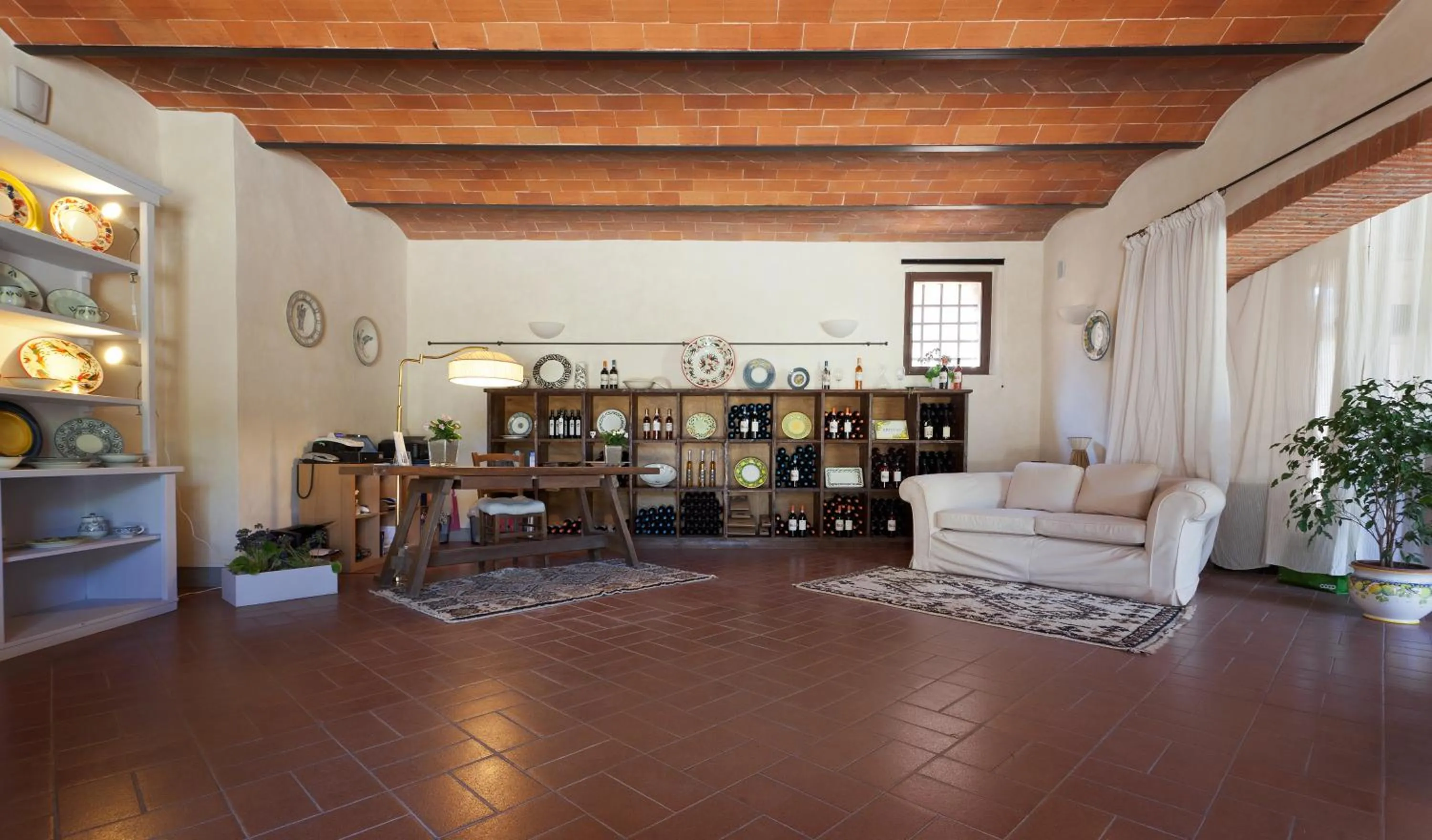 On-site shops in Castello di Spaltenna Exclusive Resort & Spa