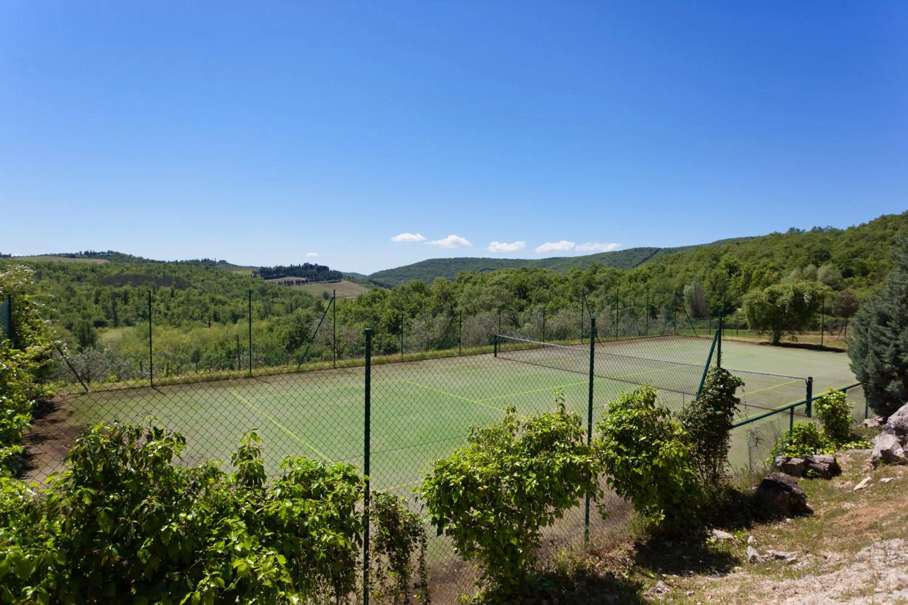 Tennis court in Castello di Spaltenna Exclusive Resort & Spa