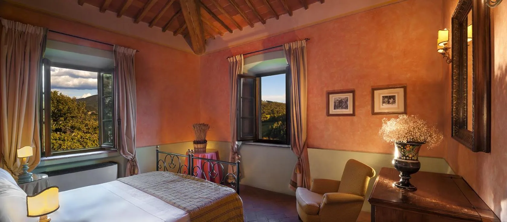 Photo of the whole room, Bed in Castello di Spaltenna Exclusive Resort & Spa