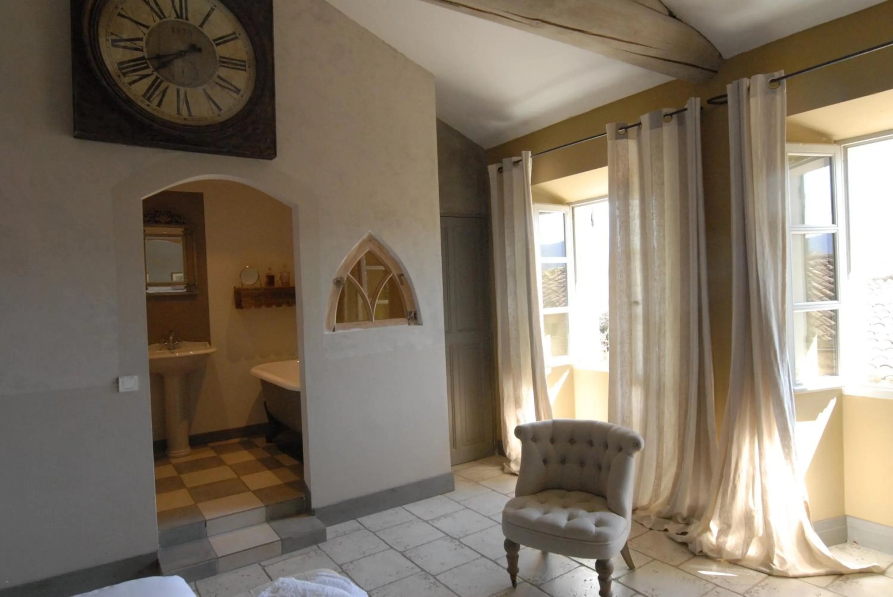 Bathroom in Clos De La Fontaine