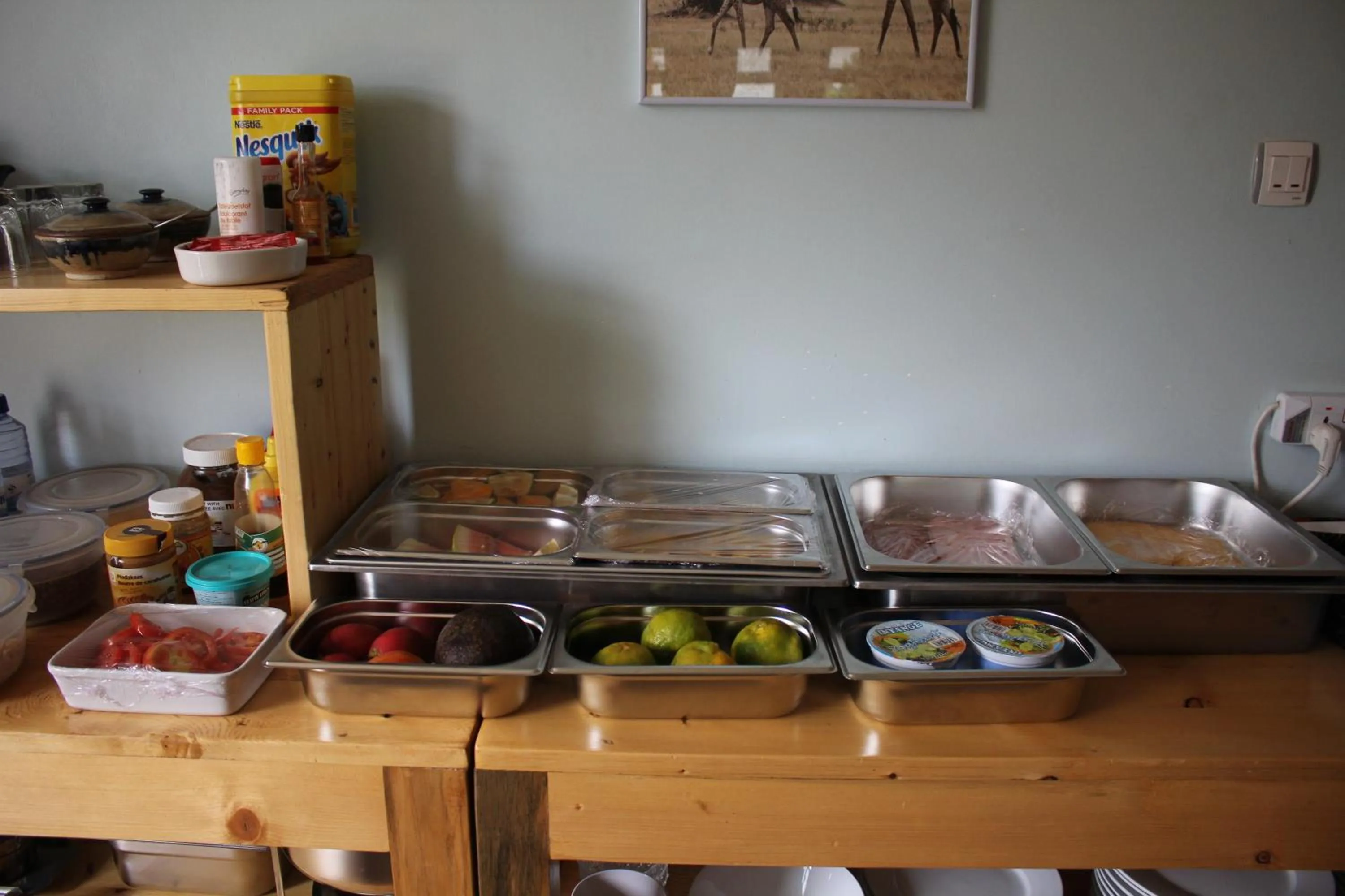 Buffet breakfast in Umusambi B&B